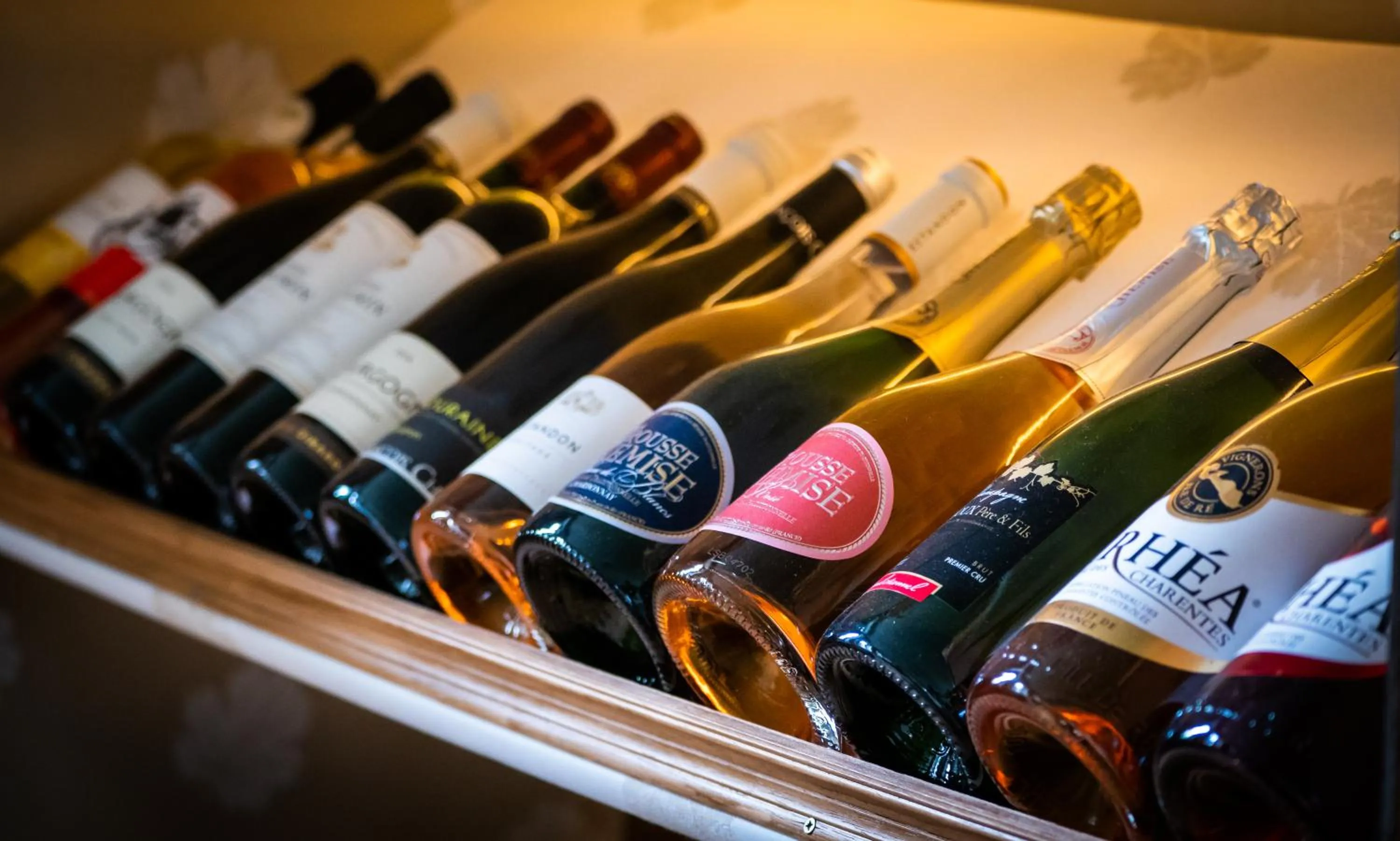 Lounge or bar in La Maison Douce