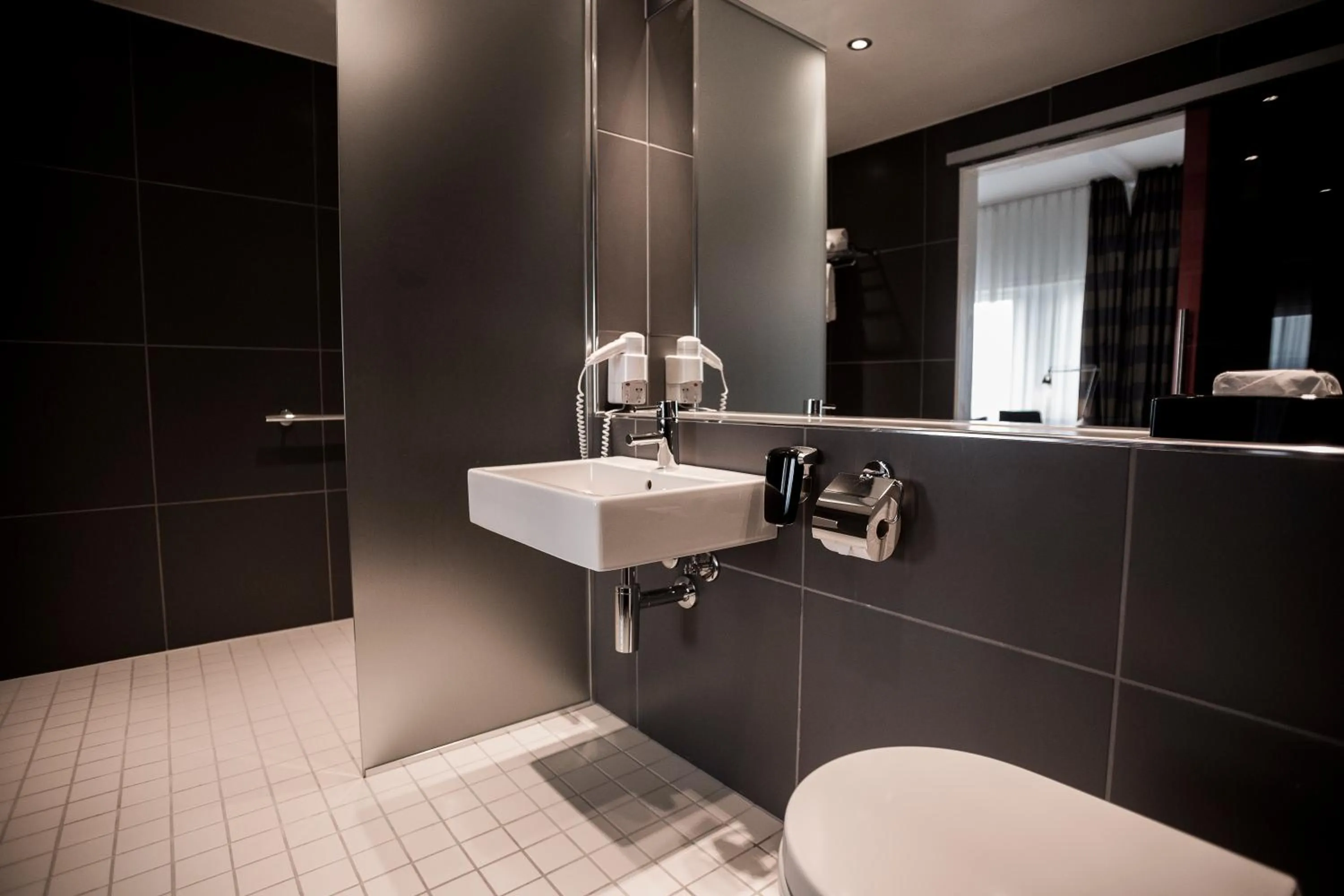 Bathroom in Quality Hotel Edvard Grieg