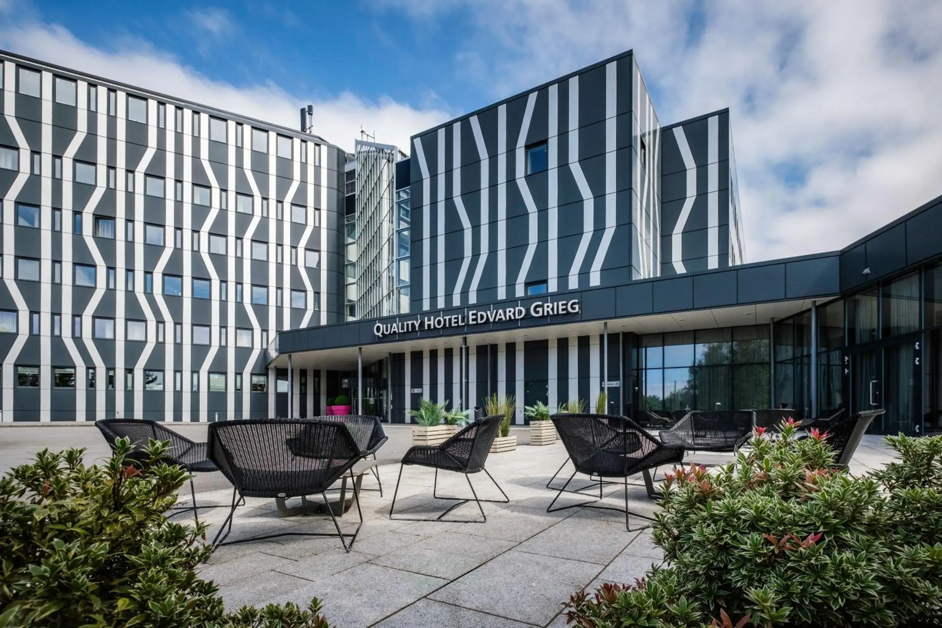 Facade/entrance in Quality Hotel Edvard Grieg Facade/entrance in Quality Hotel Edvard Grieg