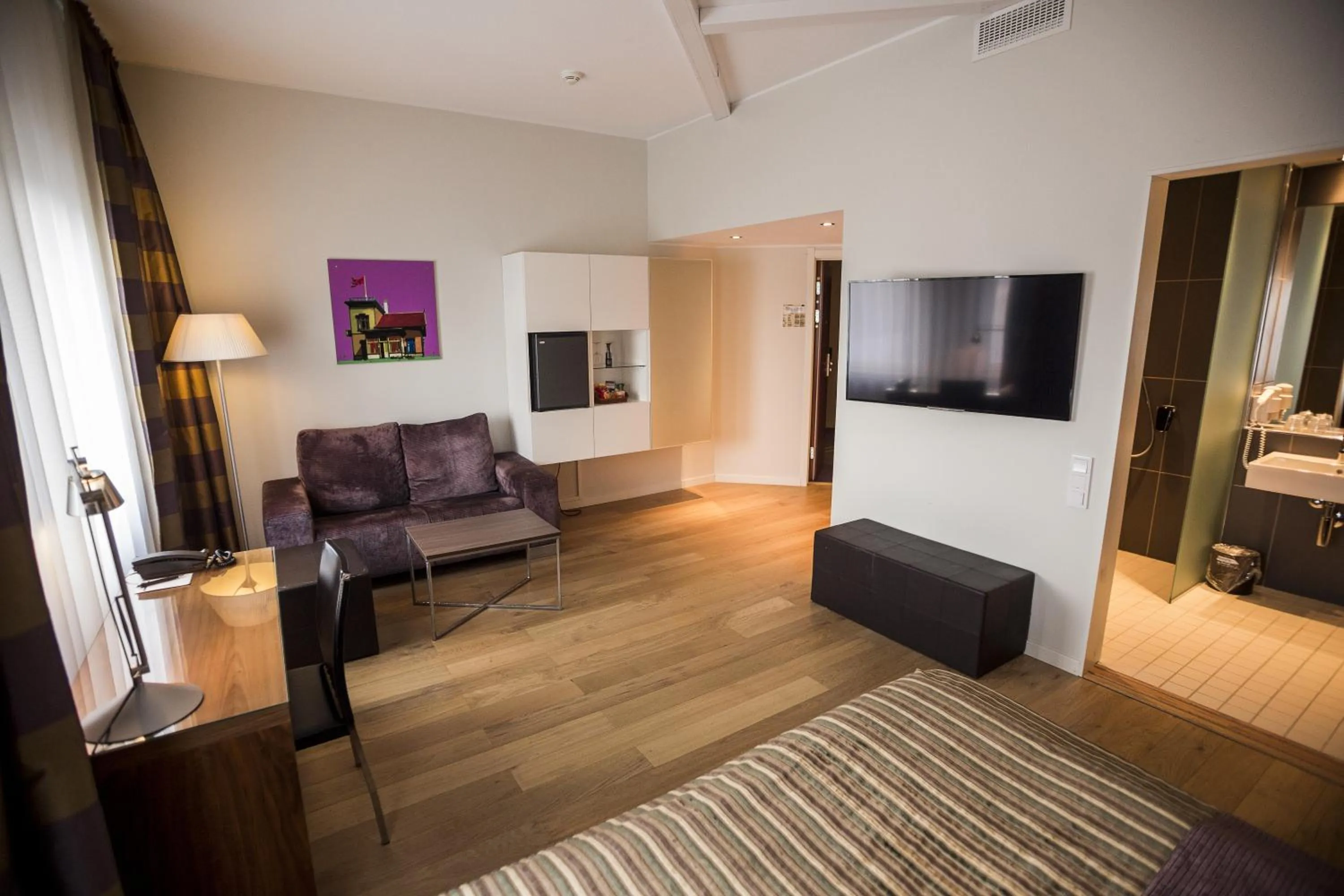 Living room, Bed in Quality Hotel Edvard Grieg