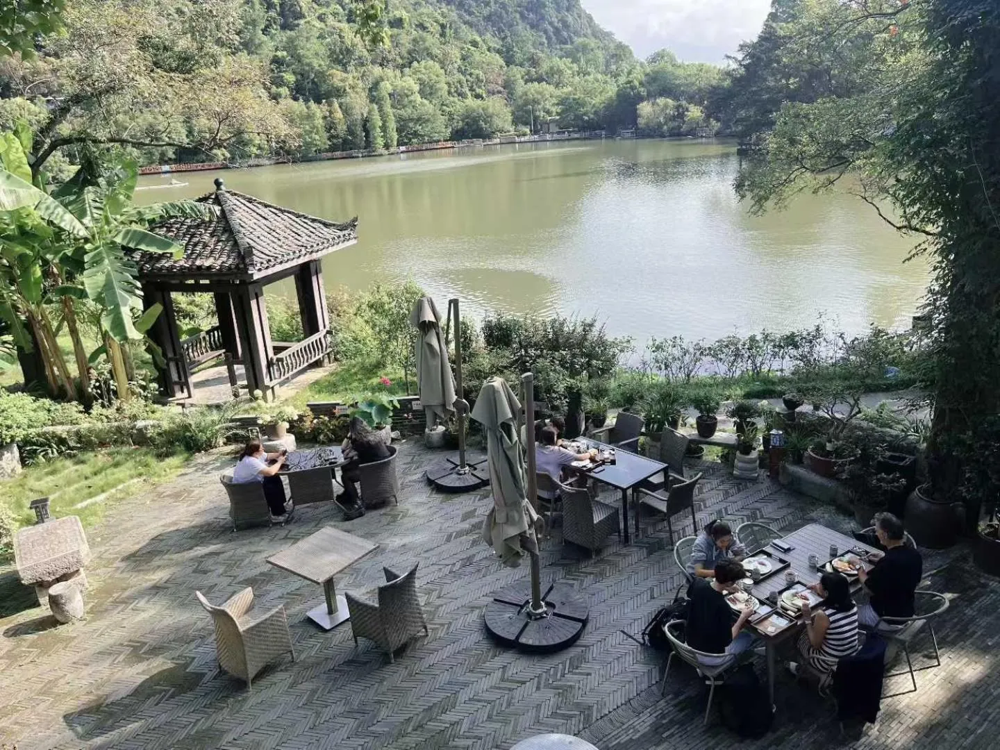 People in Guilin HeShe Lakeside Resort