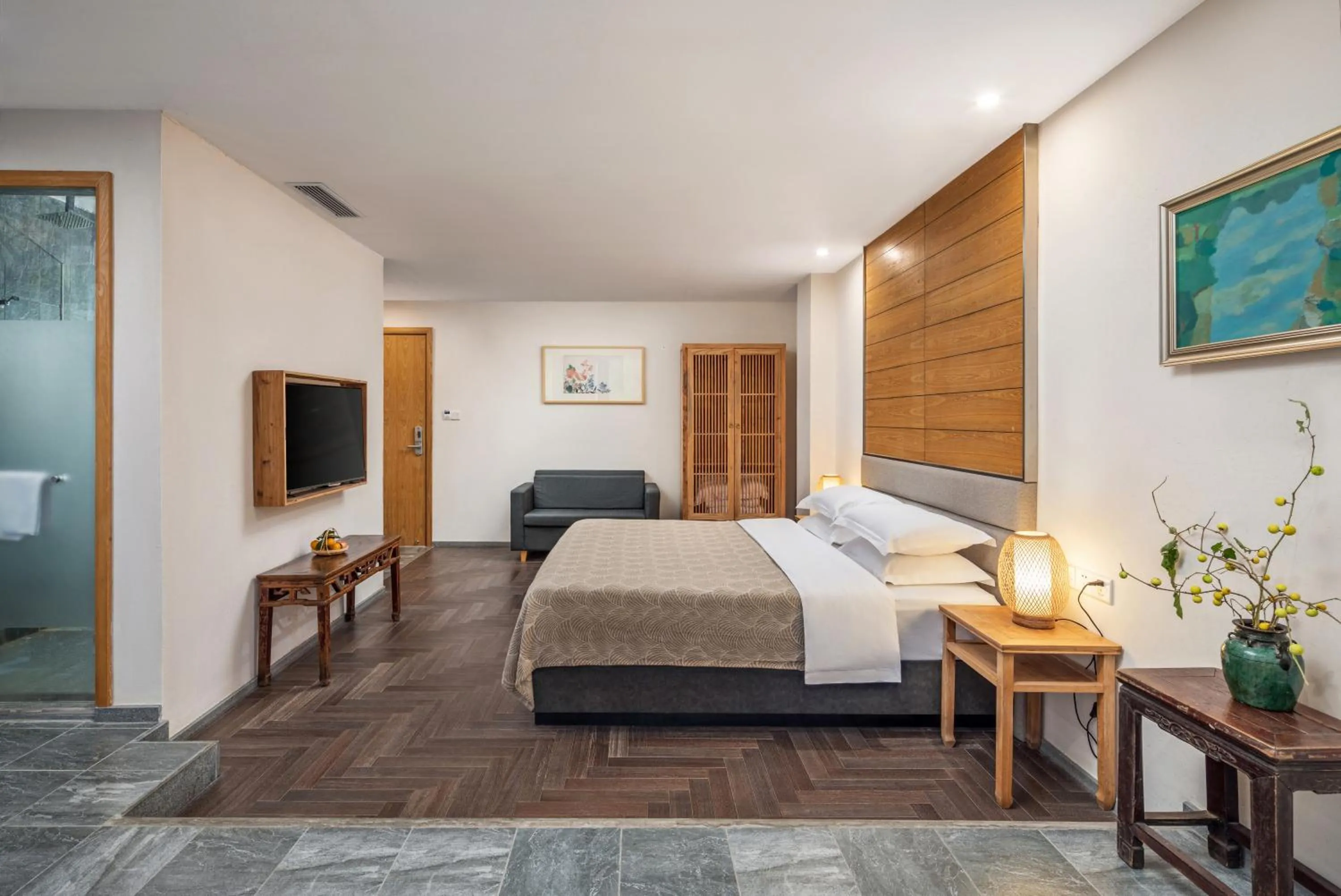 Bed in Guilin HeShe Lakeside Resort
