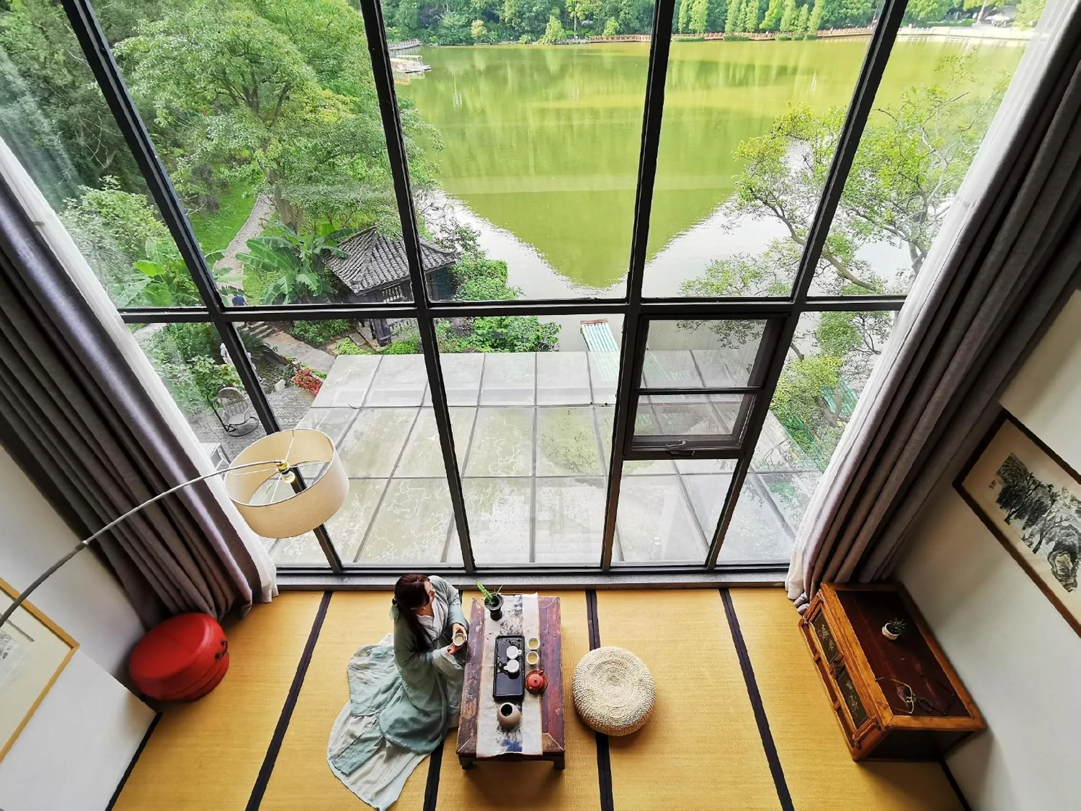 Balcony/Terrace in Guilin HeShe Lakeside Resort