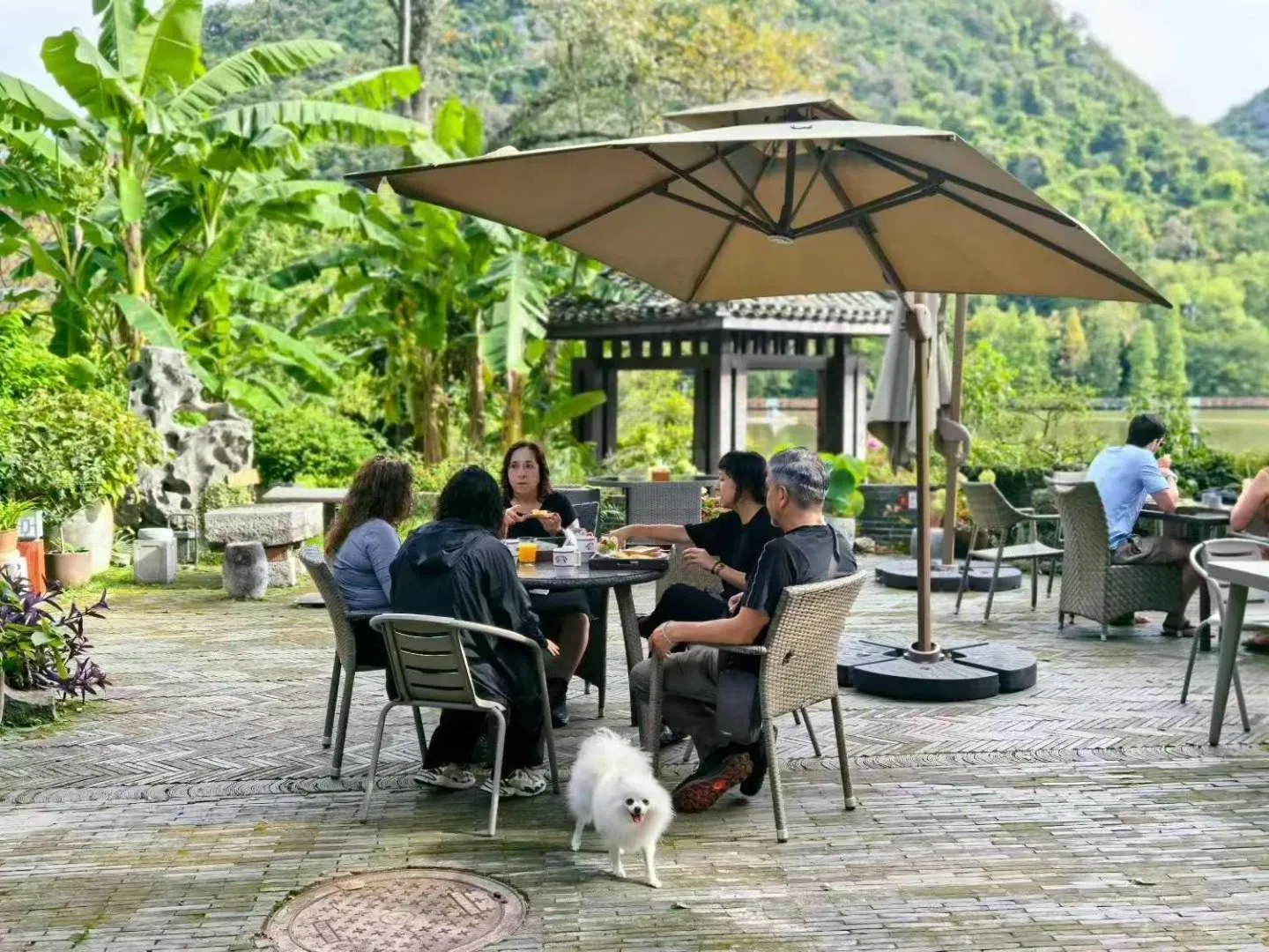 People in Guilin HeShe Lakeside Resort