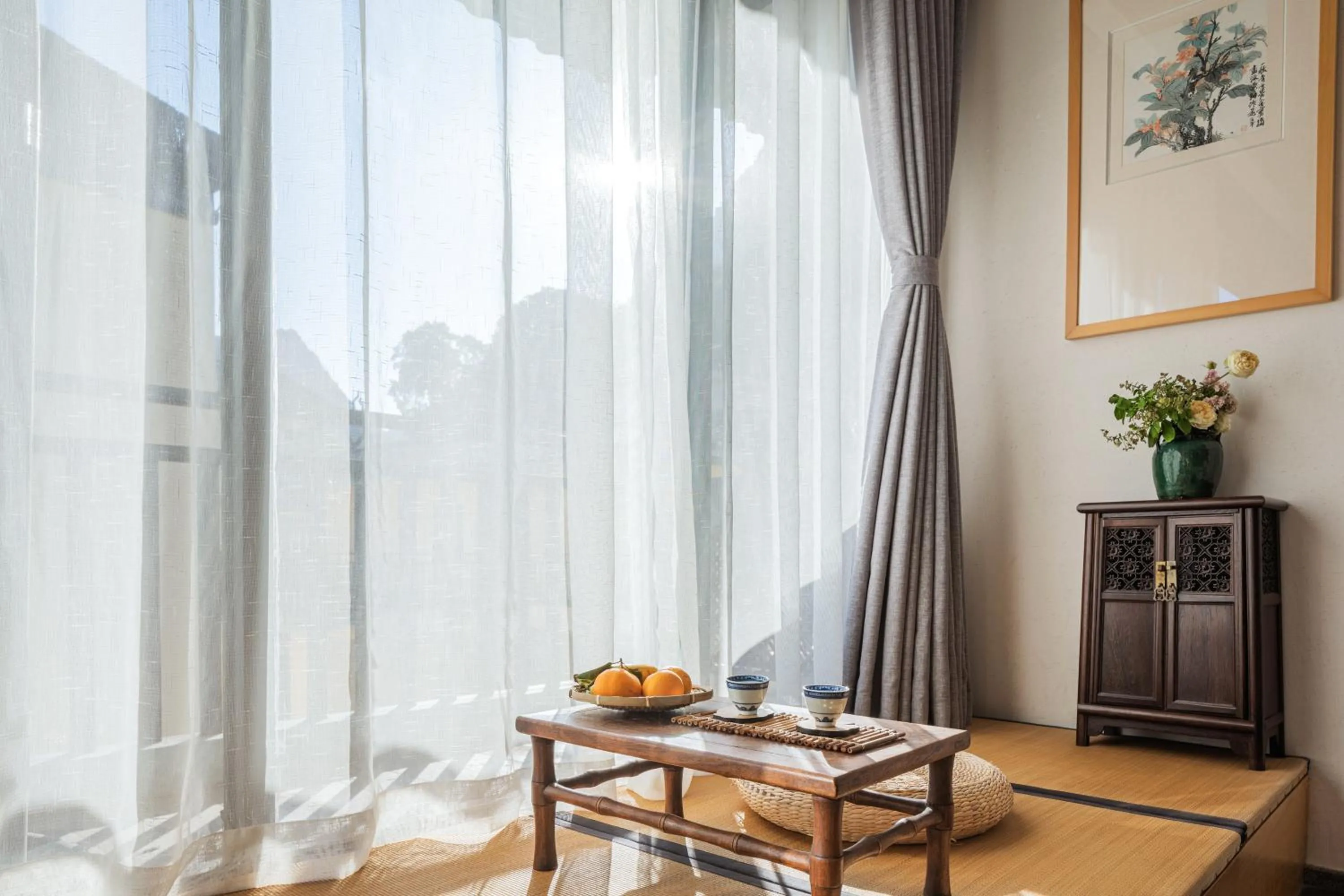 Seating area in Guilin HeShe Lakeside Resort