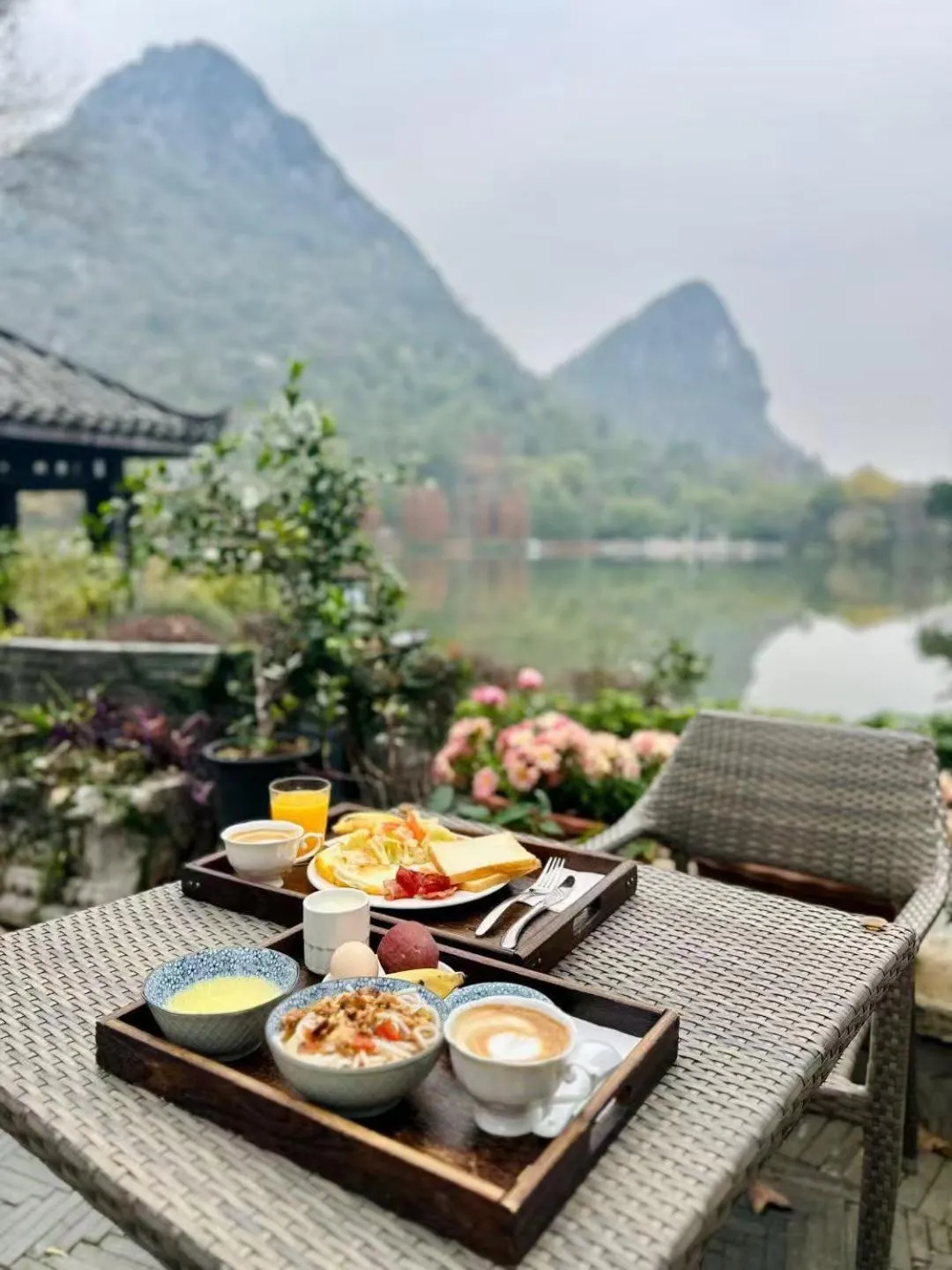 Breakfast in Guilin HeShe Lakeside Resort