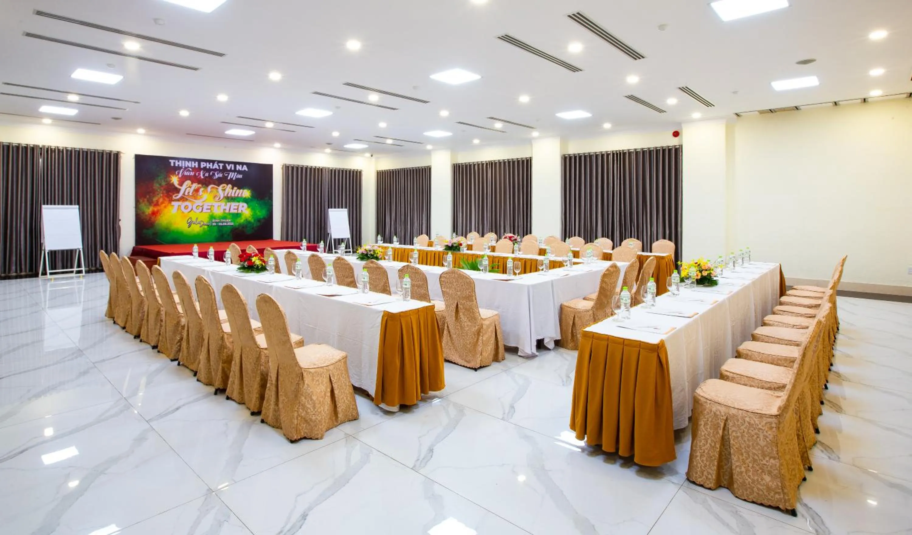 Meeting/conference room in Golden Coast Resort & Spa