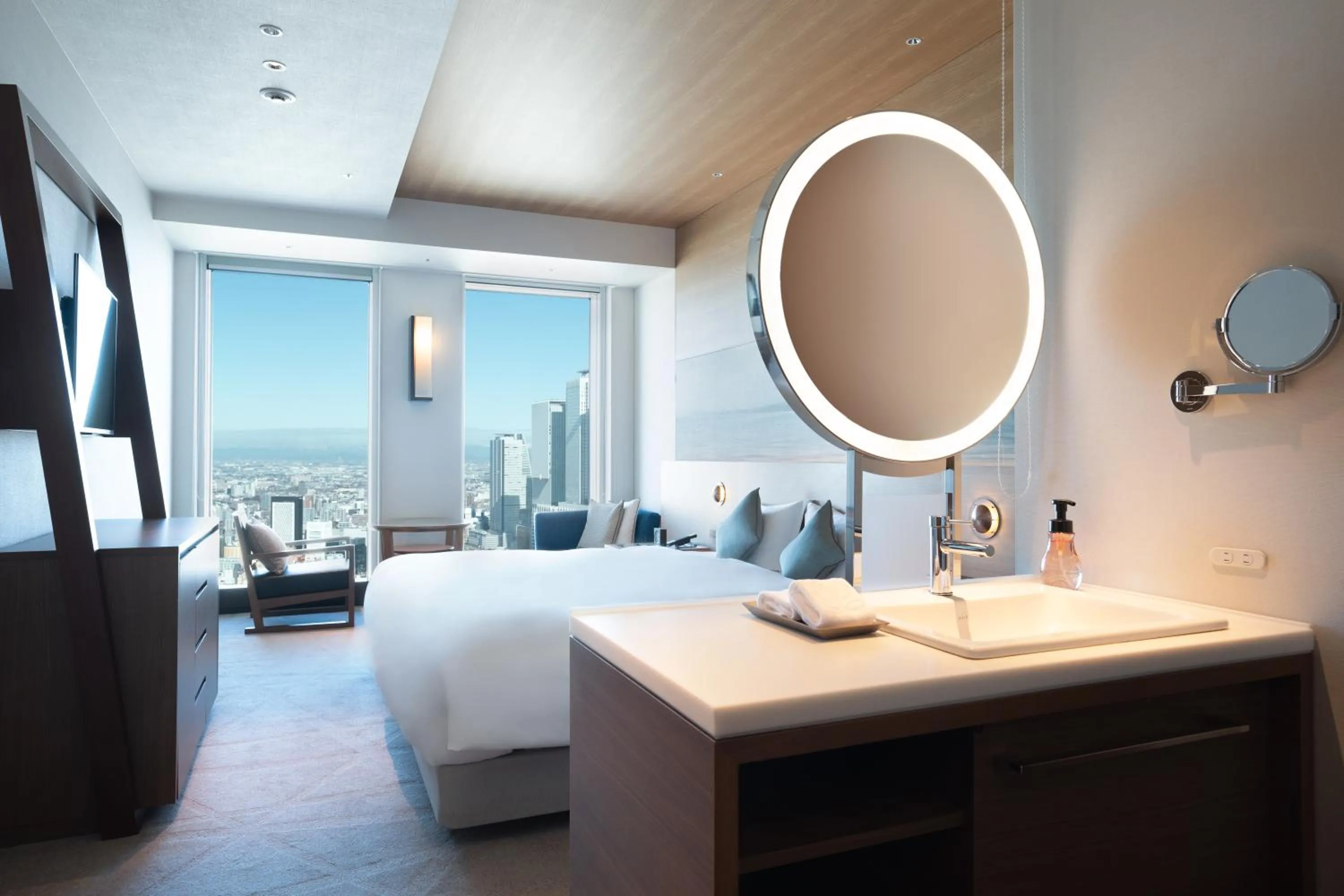 Photo of the whole room, Bed in Nagoya Prince Hotel Sky Tower