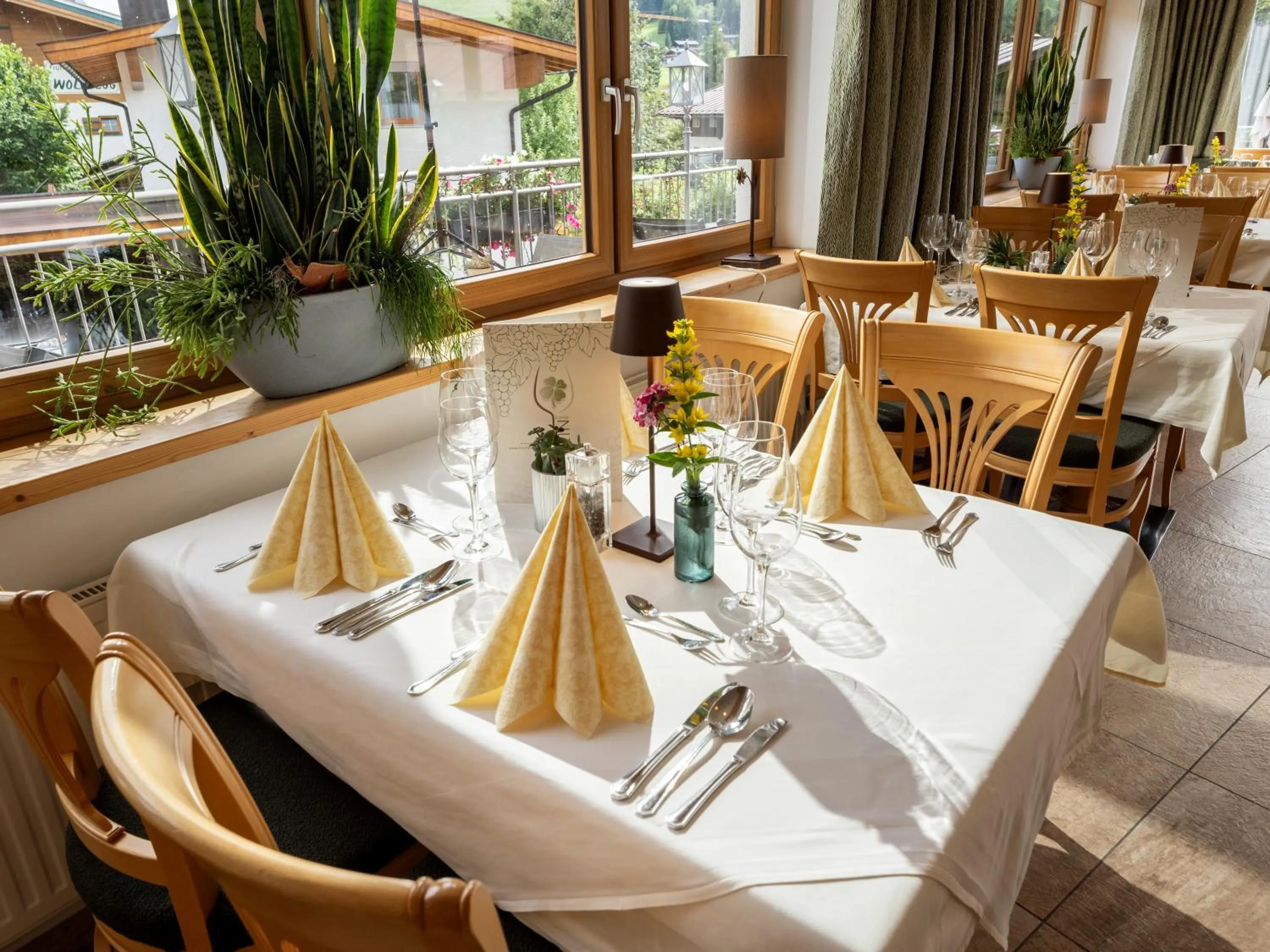 Restaurant/places to eat in Alpen Glück Hotel Kirchberger Hof