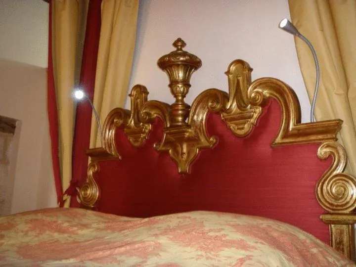 Photo of the whole room in Auberge de l'Abbatiale