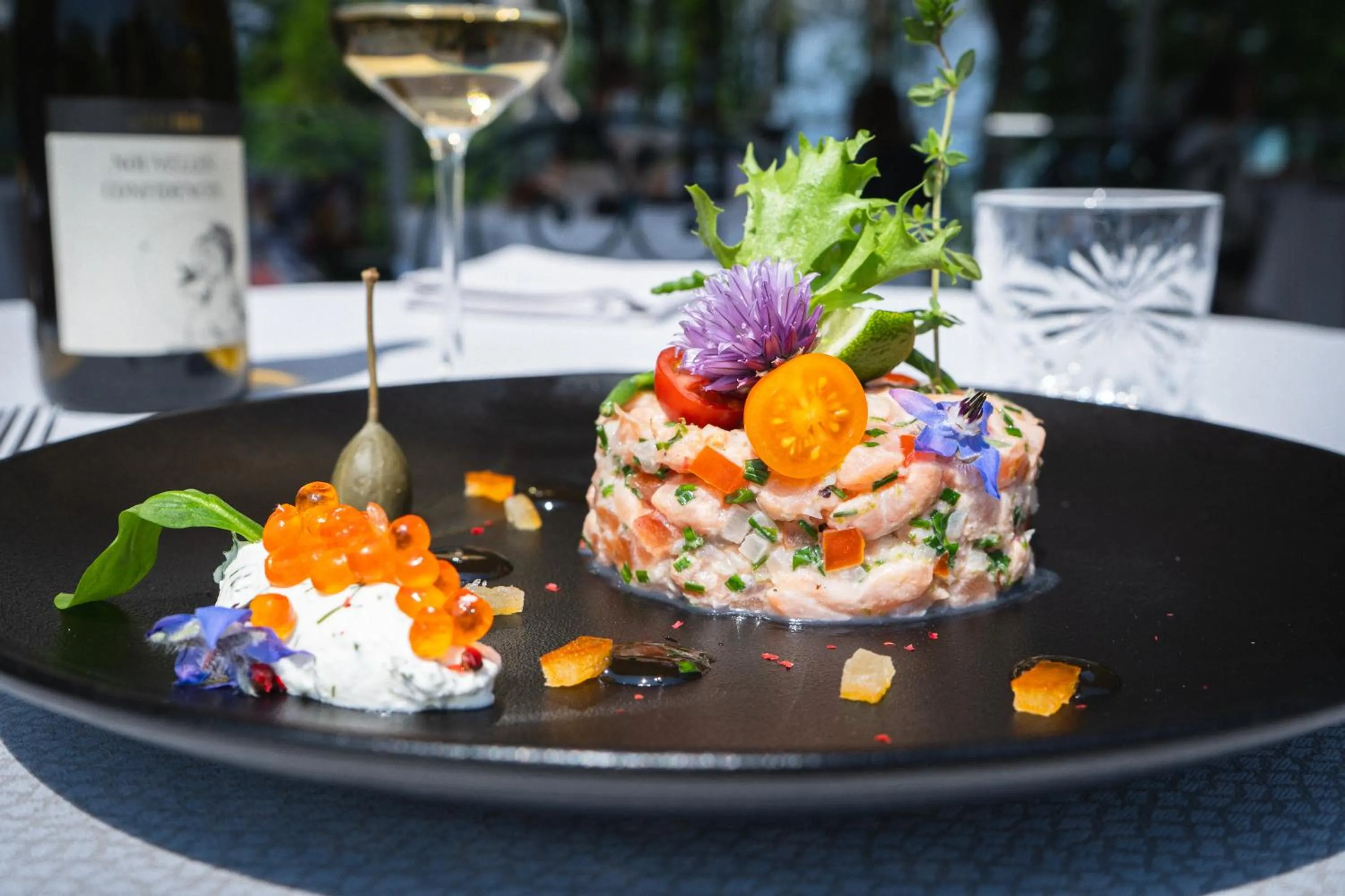 Restaurant/places to eat in Villa Cécile