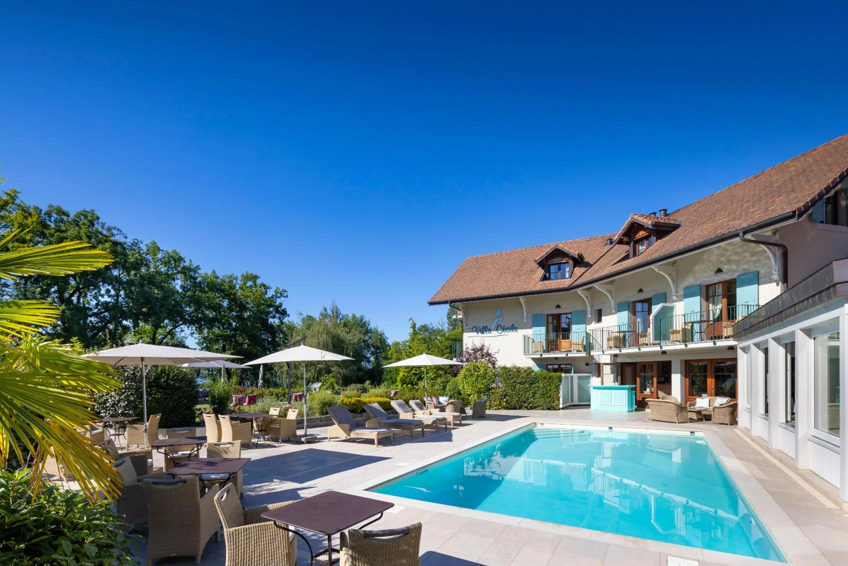 Pool view in Villa Cécile