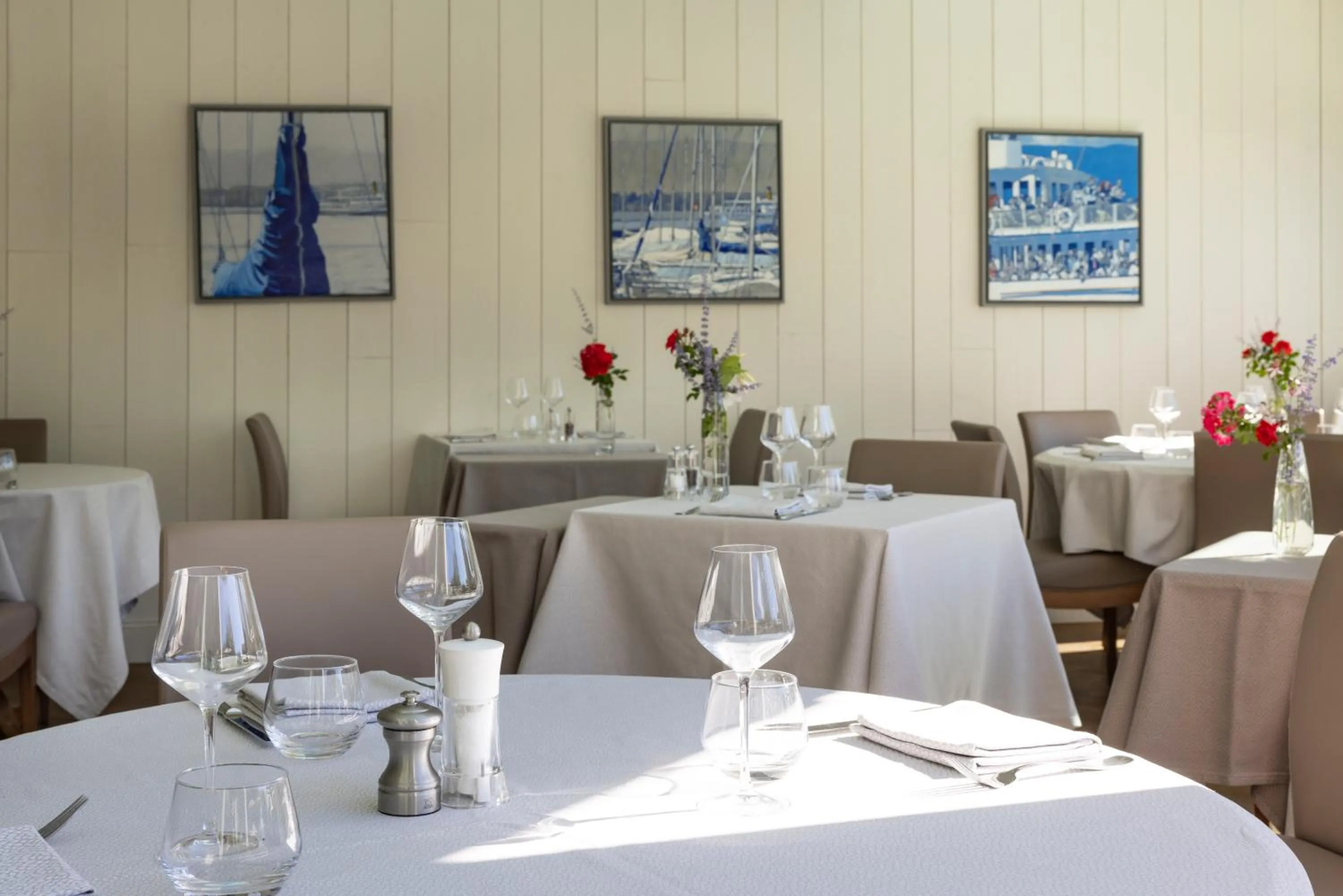 Restaurant/places to eat in Villa Cécile