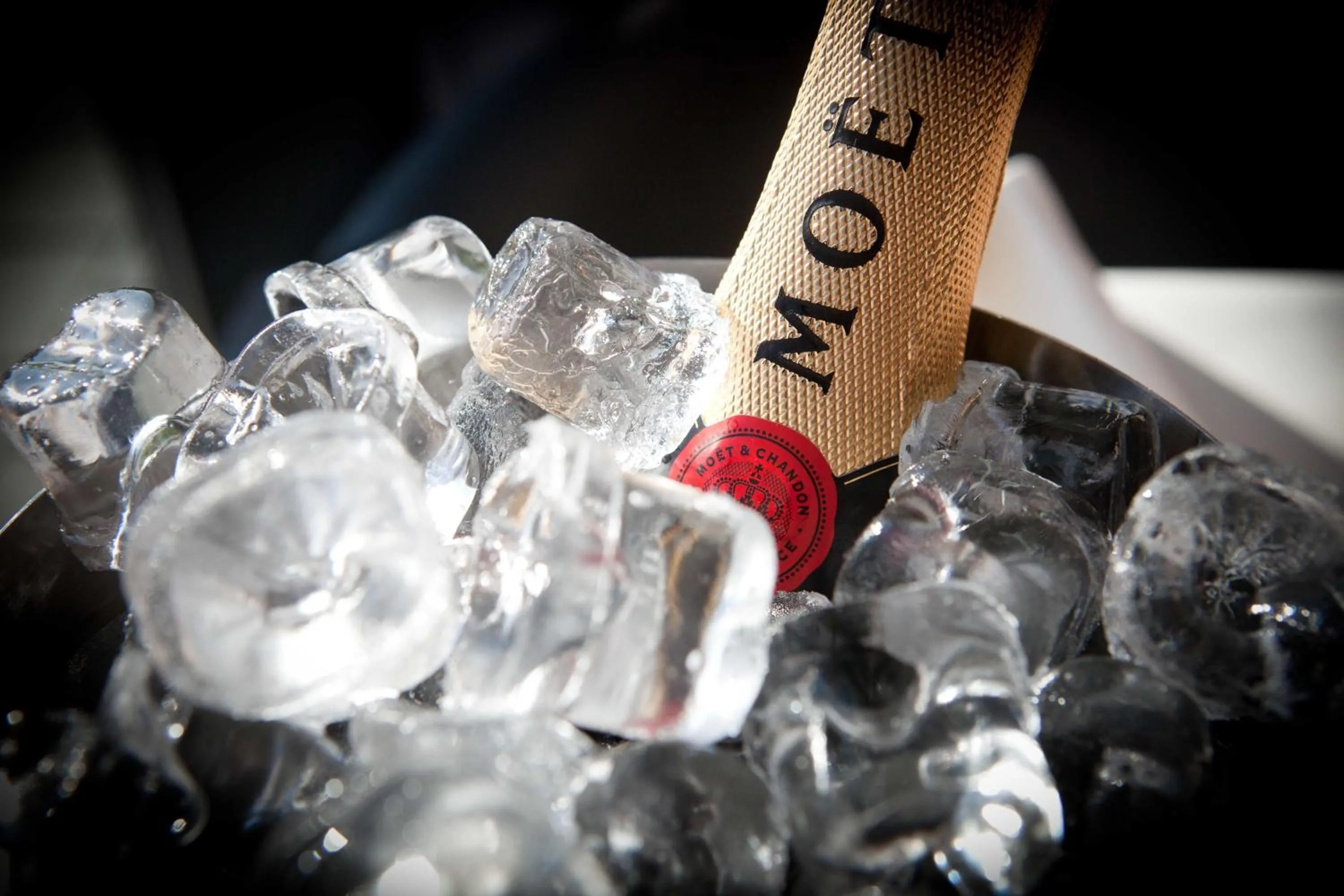 Food and drinks in Van der Valk Hotel Amersfoort-A1