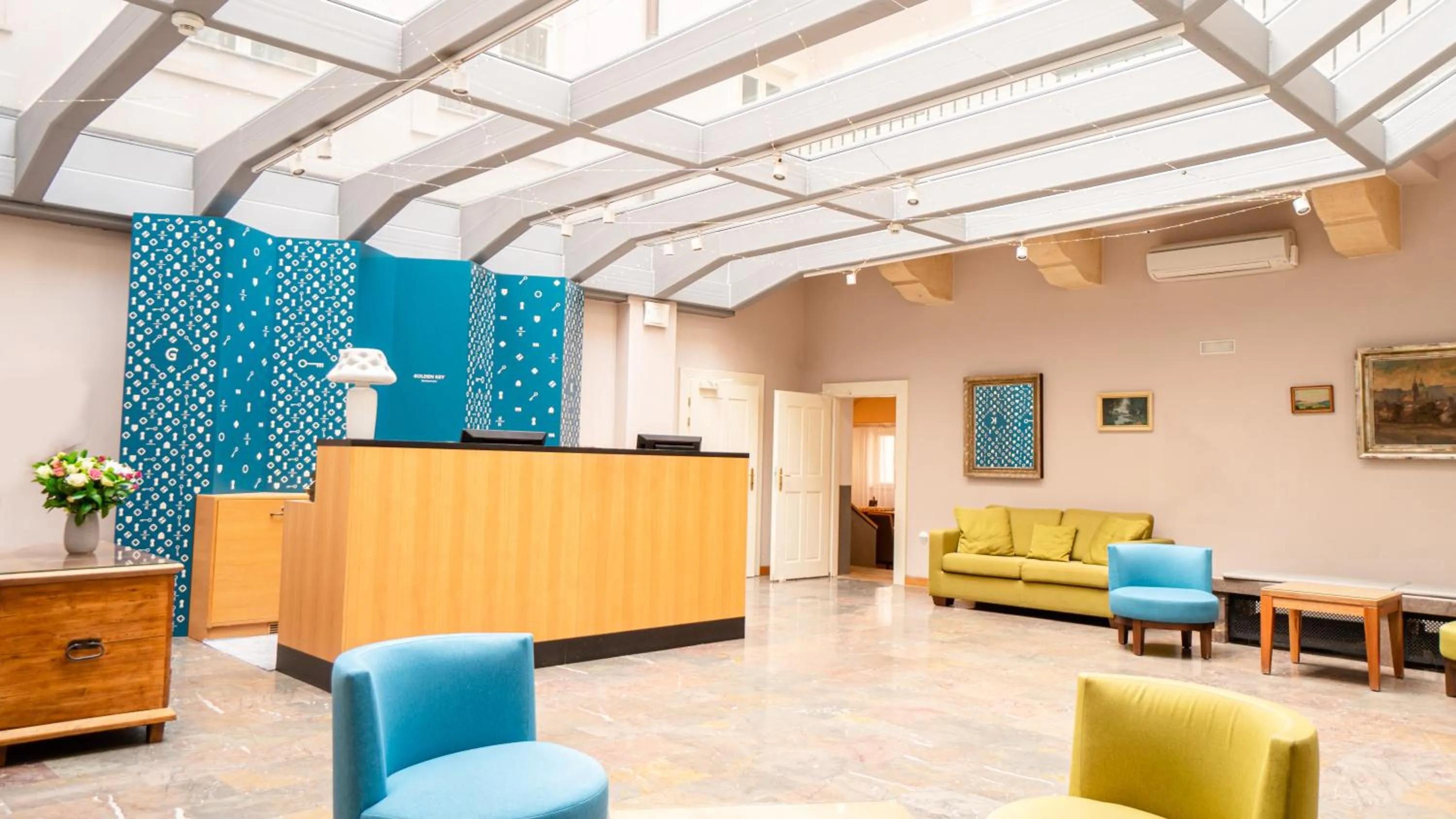 Lobby or reception in Hotel Golden Key Prague Castle