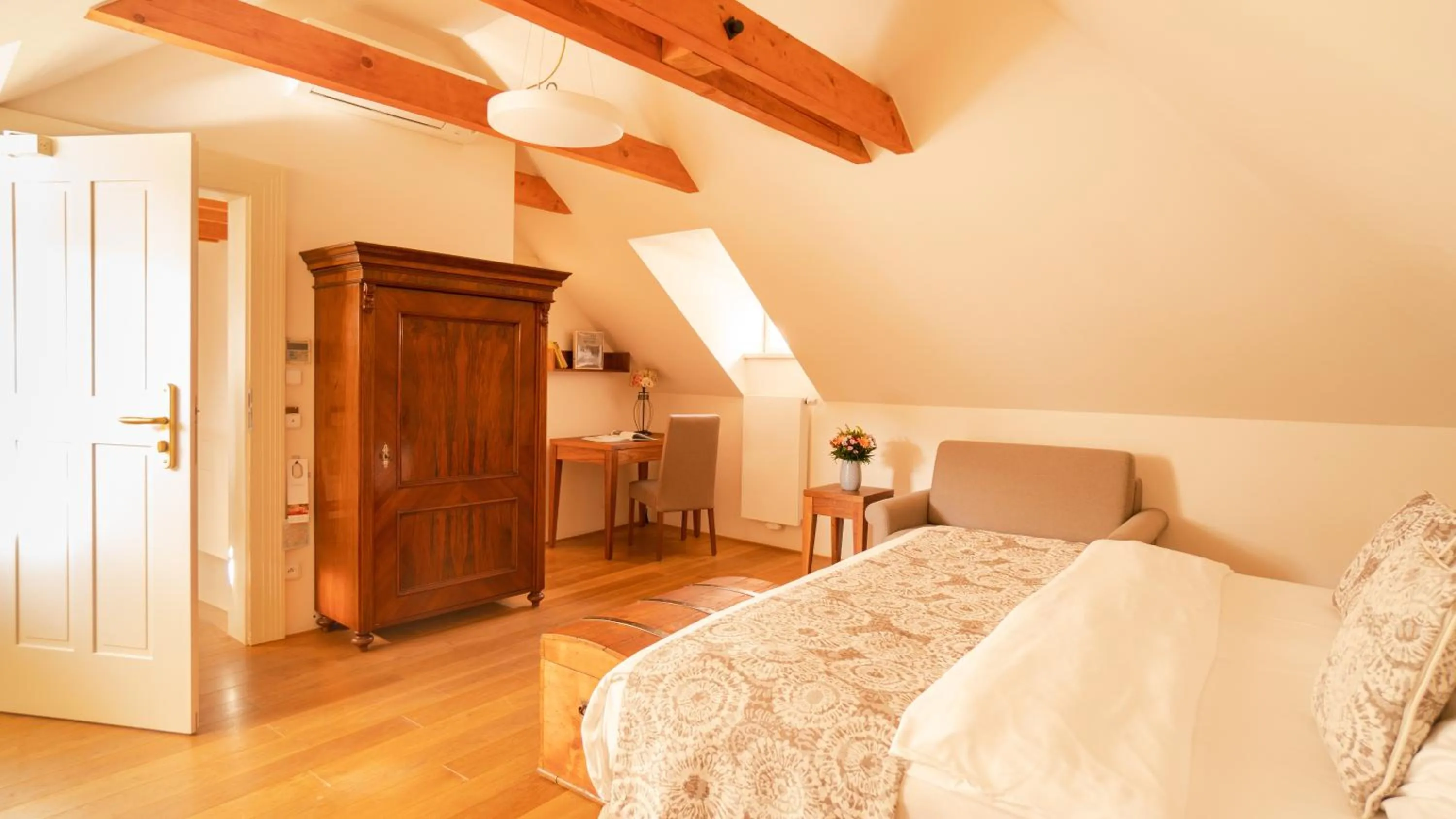 Bed in Hotel Golden Key Prague Castle