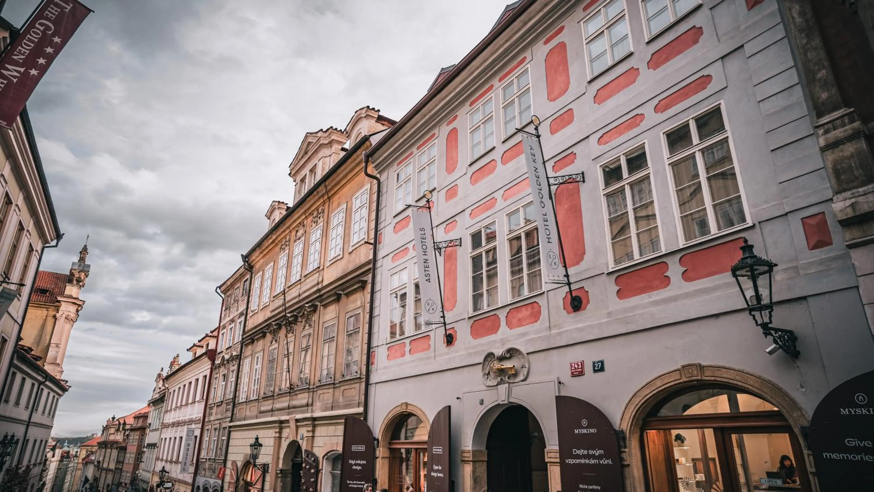 Property building in Hotel Golden Key Prague Castle