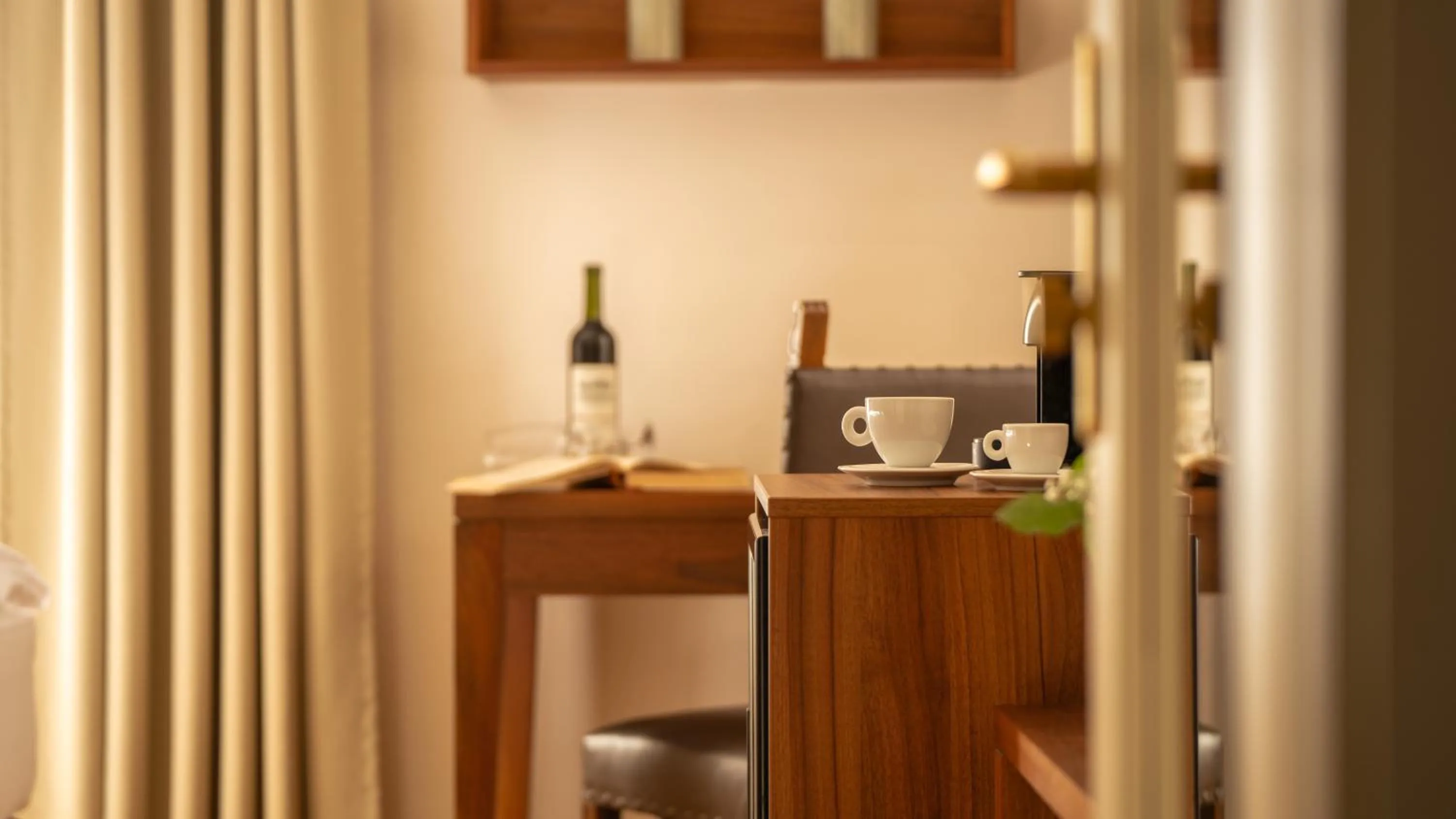 Coffee/tea facilities in Hotel Golden Key Prague Castle