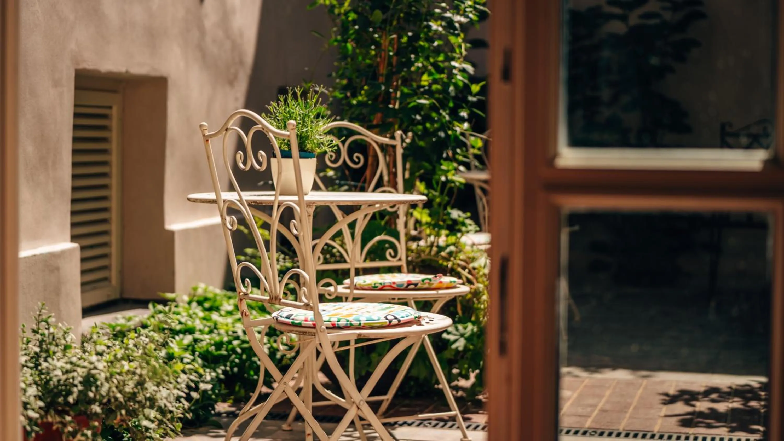 Garden in Hotel Golden Key Prague Castle