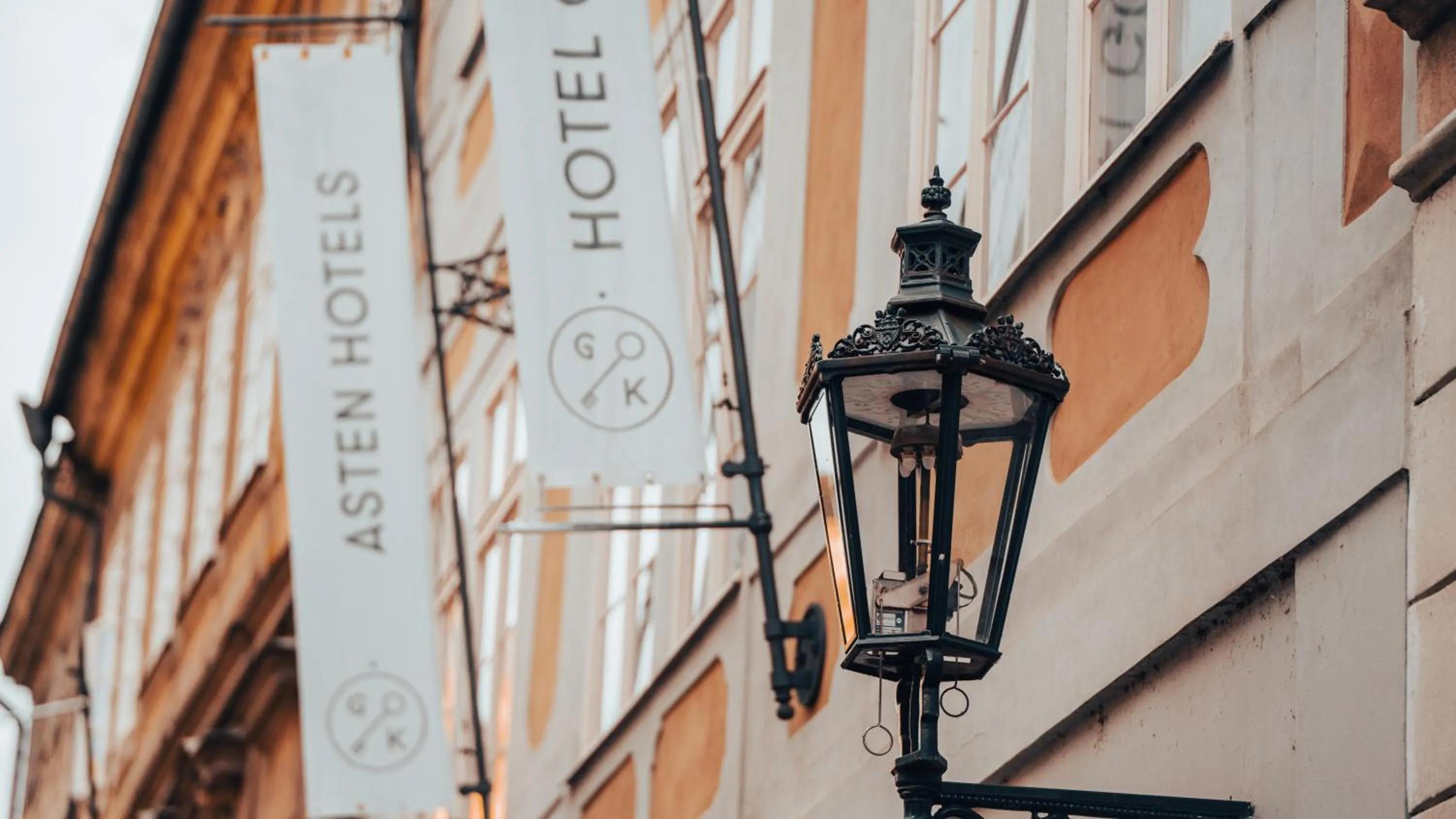 Property building in Hotel Golden Key Prague Castle