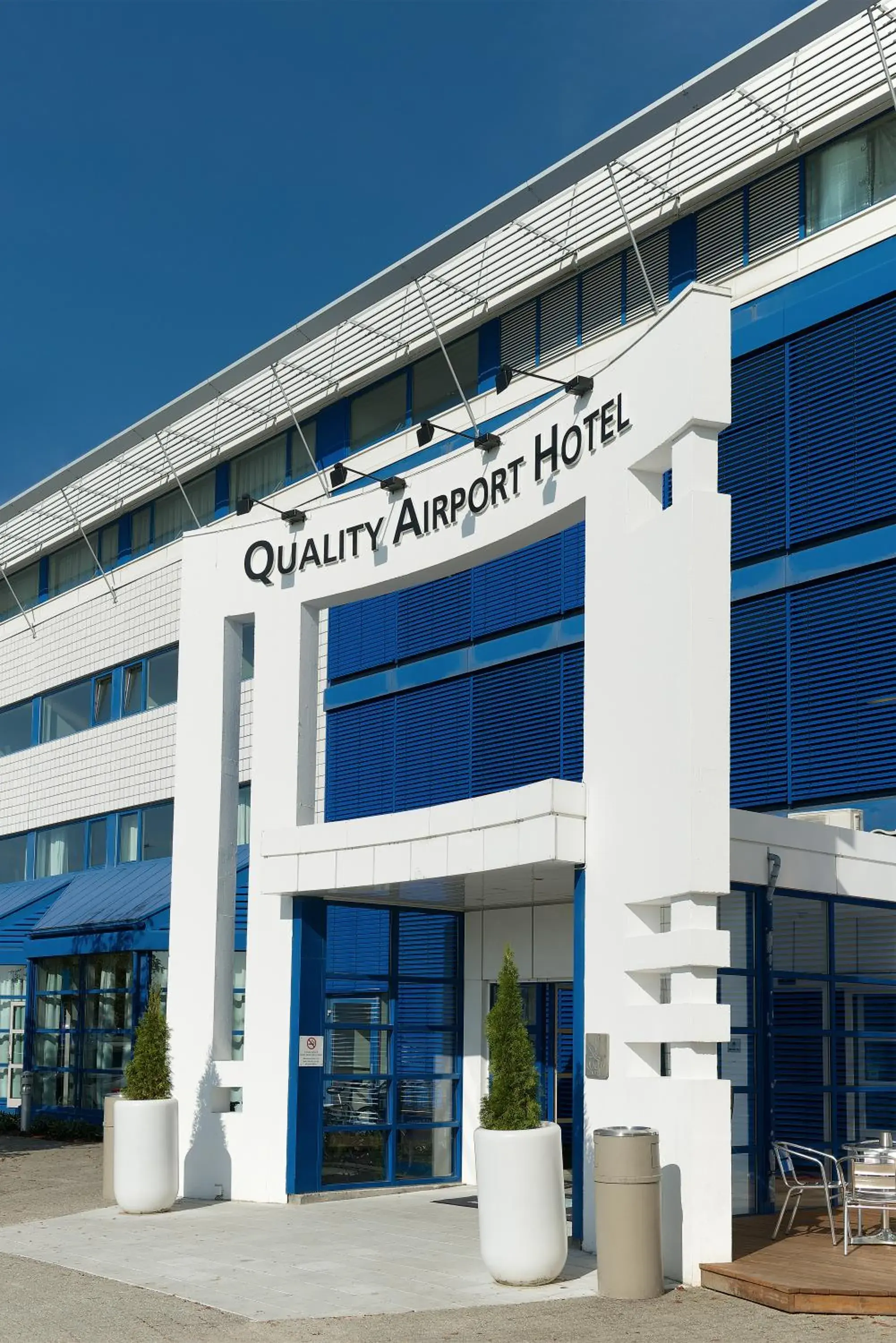 Facade/entrance in Quality Airport Hotel Stavanger Facade/entrance in Quality Airport Hotel Stavanger