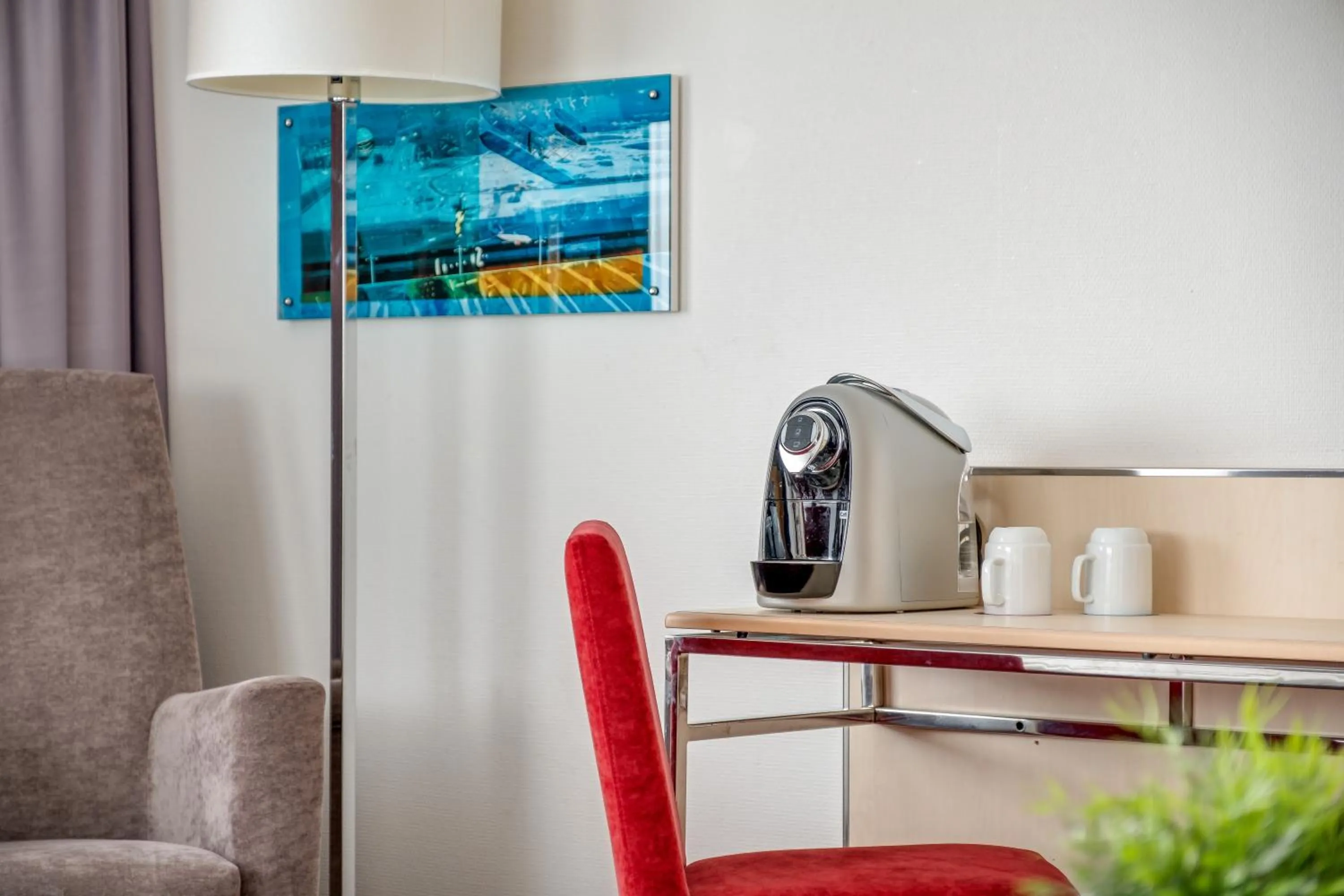 Coffee/tea facilities in Quality Airport Hotel Stavanger