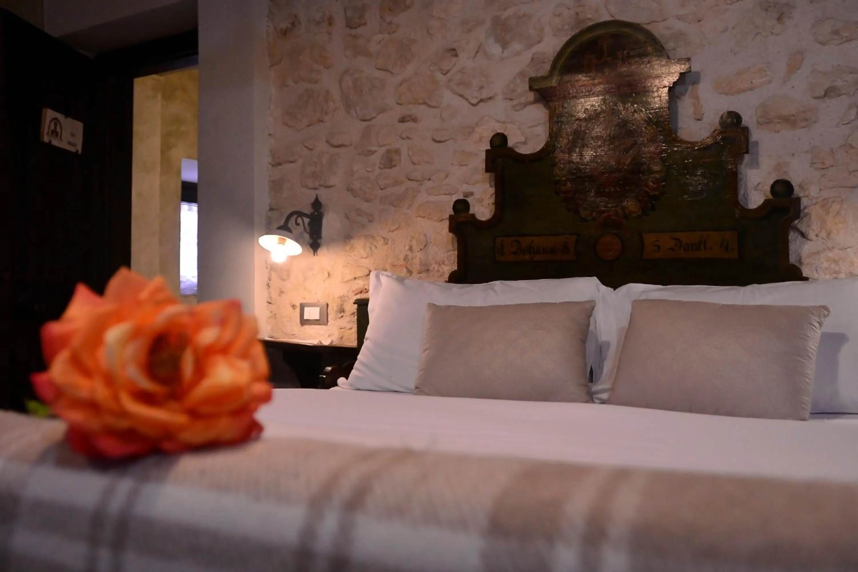 Bedroom, Bed in Robur Marsorum Albergo Diffuso