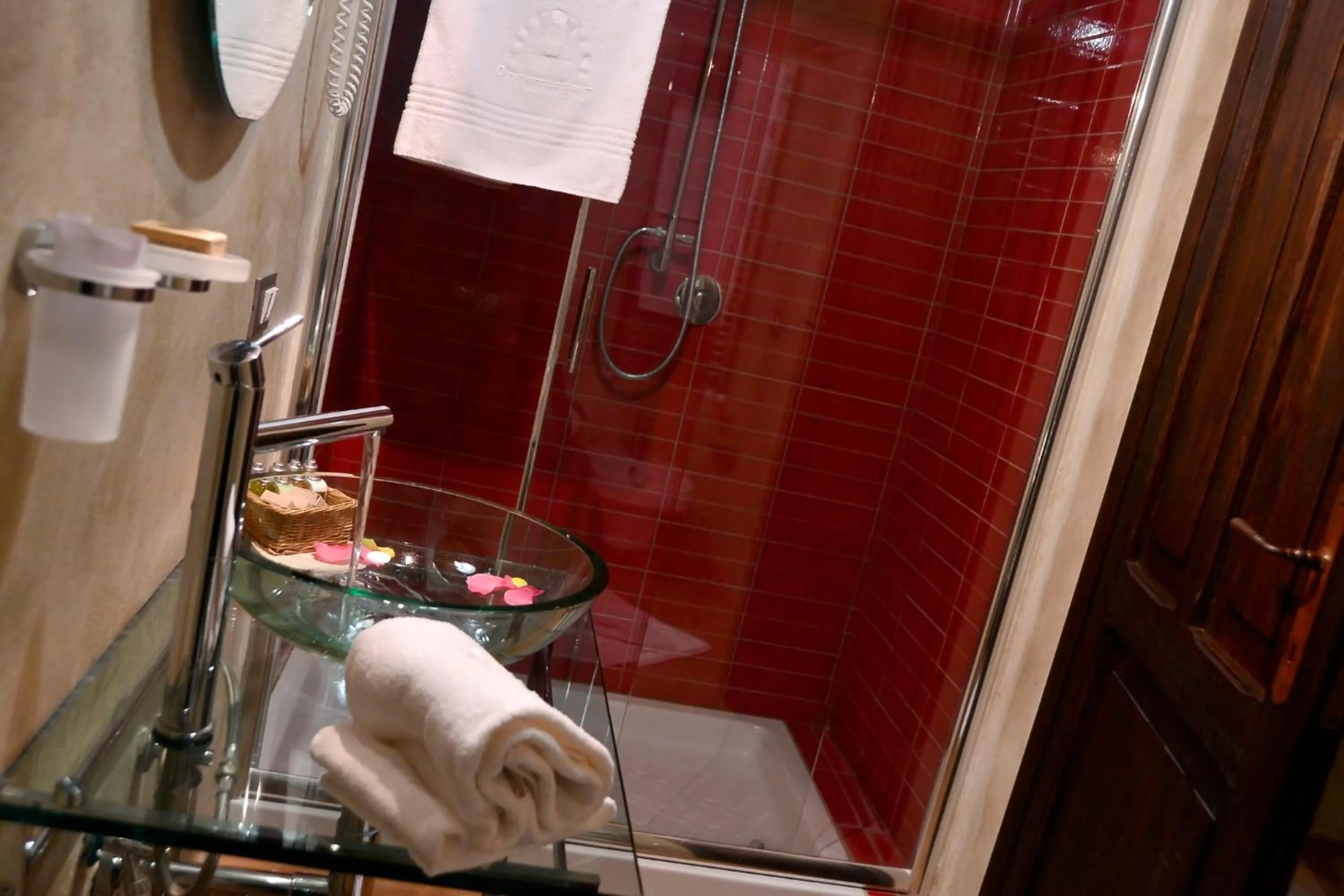 Bathroom in Robur Marsorum Albergo Diffuso