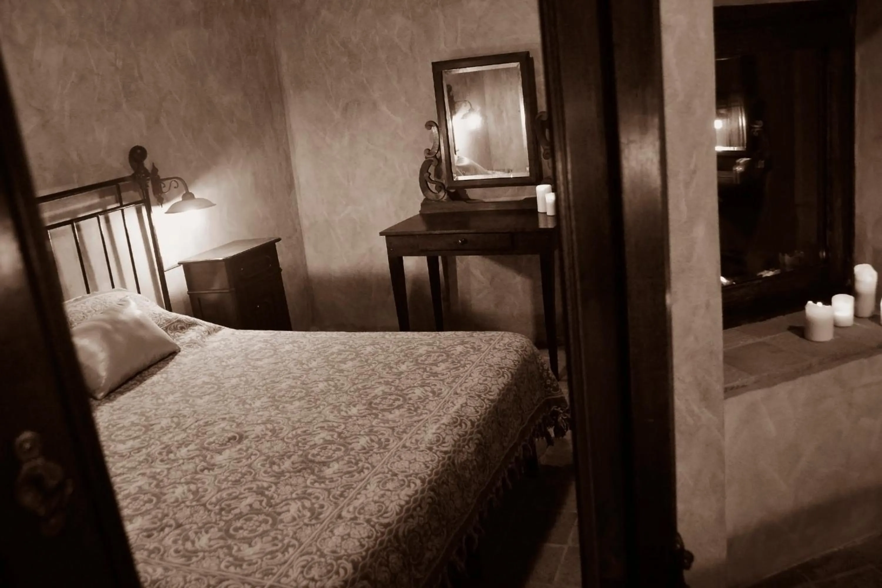 Bed in Robur Marsorum Albergo Diffuso