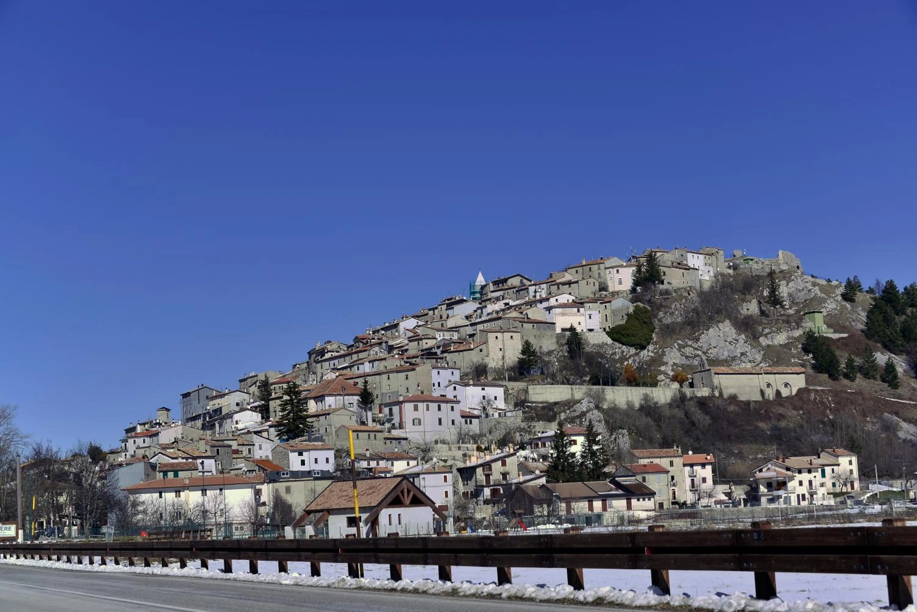 Area and facilities in Robur Marsorum Albergo Diffuso