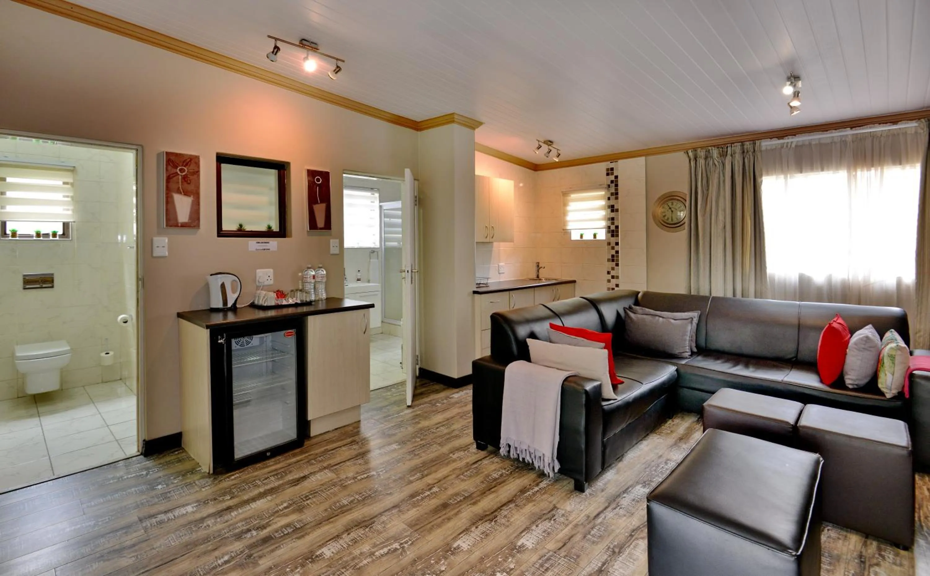 Living room in Sunrock Guesthouse