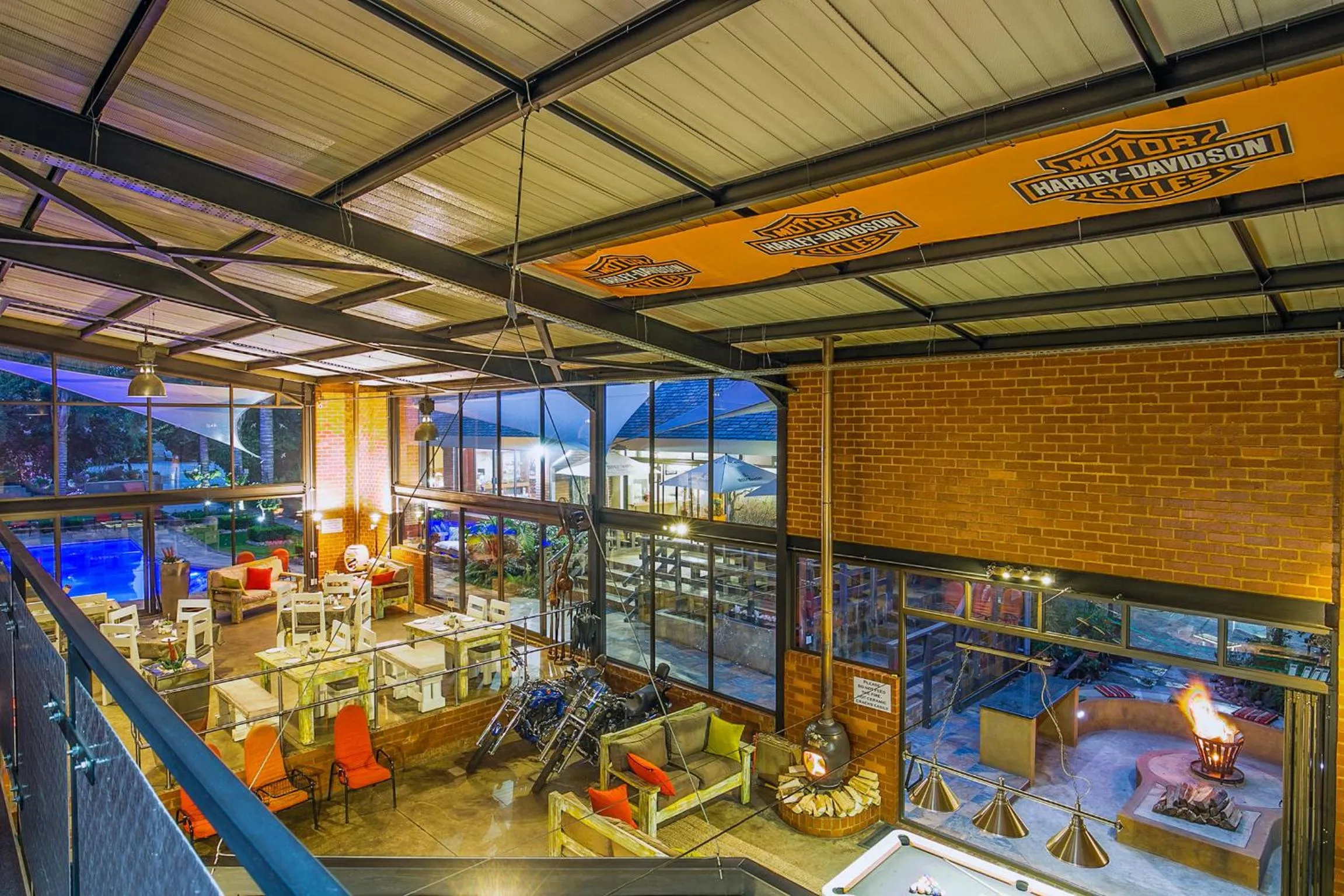 Restaurant/places to eat in Sunrock Guesthouse