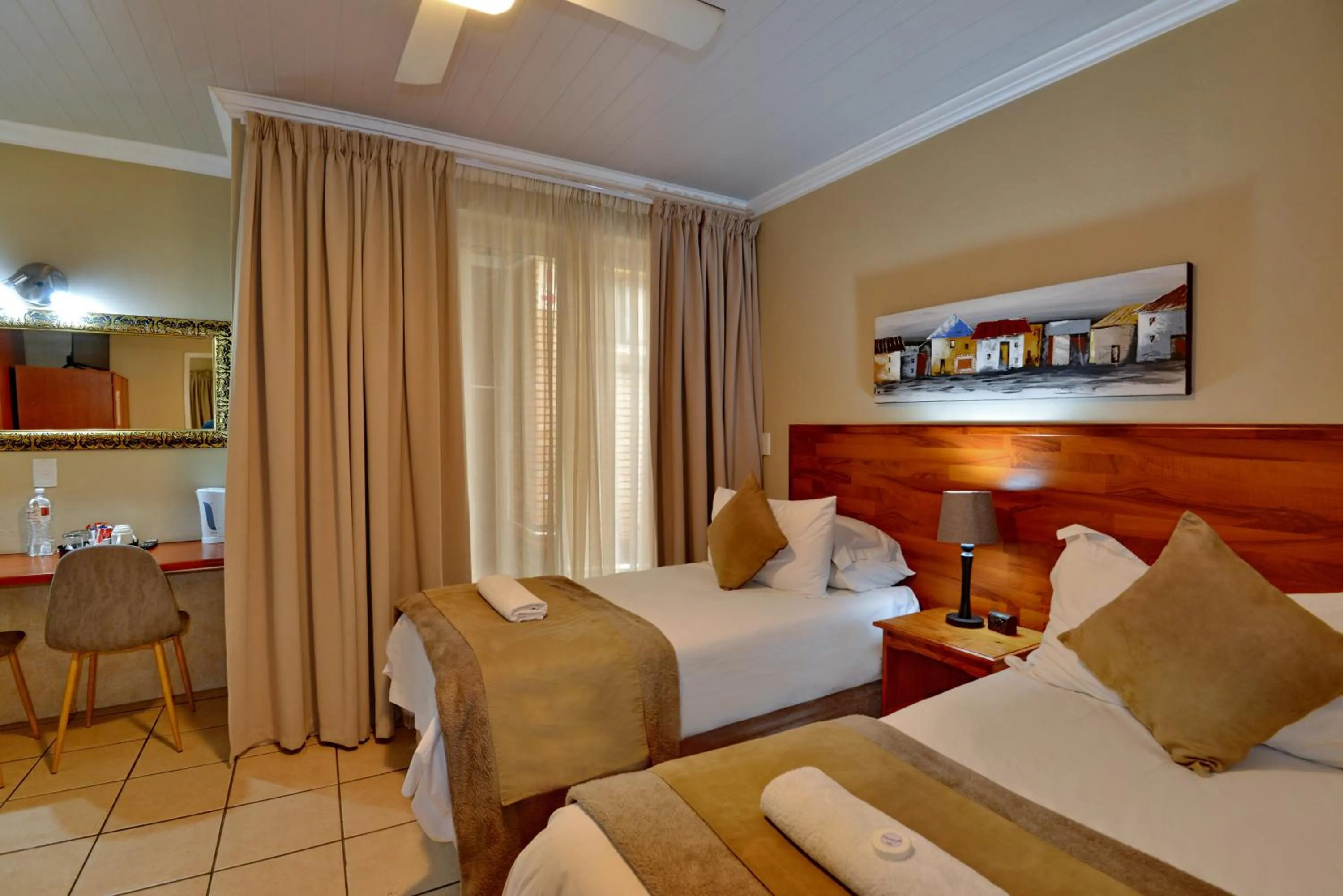 Bedroom, Bed in Sunrock Guesthouse