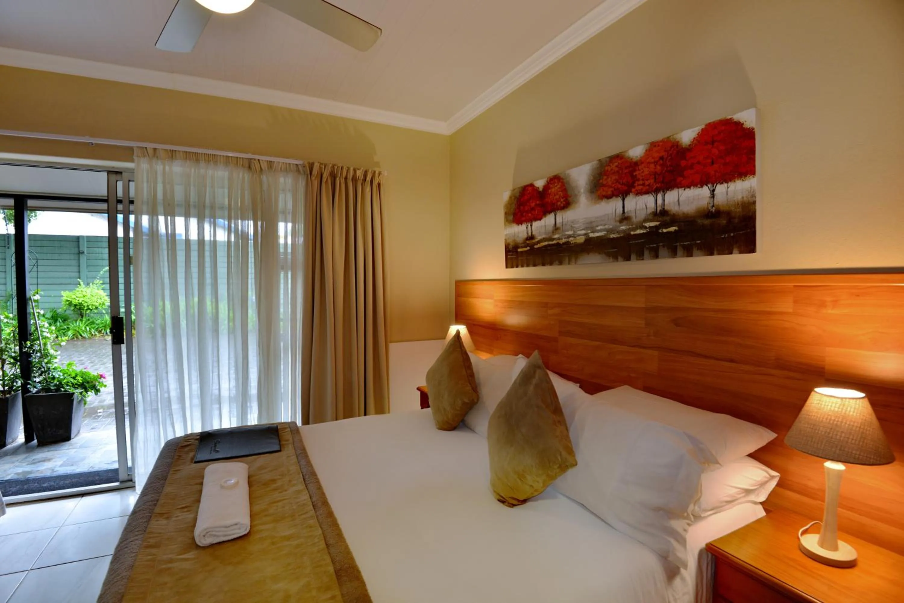 Bed in Sunrock Guesthouse