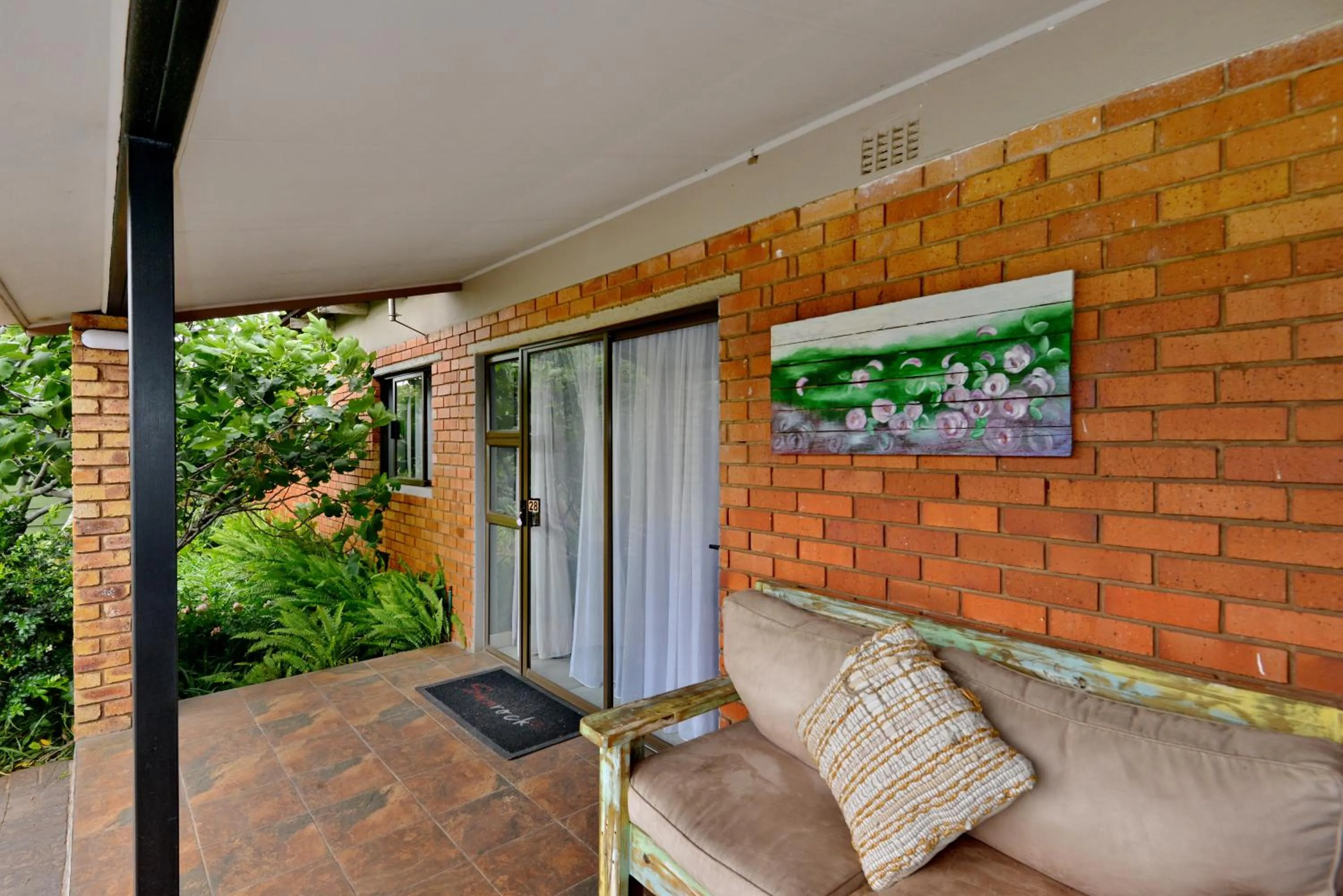 Patio in Sunrock Guesthouse