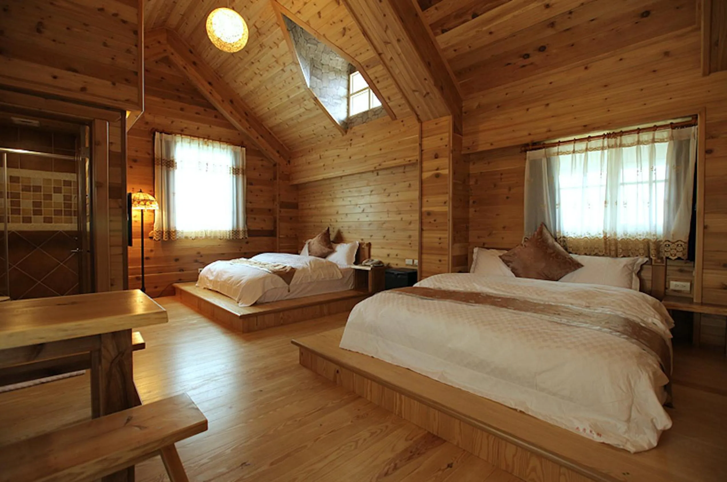 Shower, Bed in North Zart