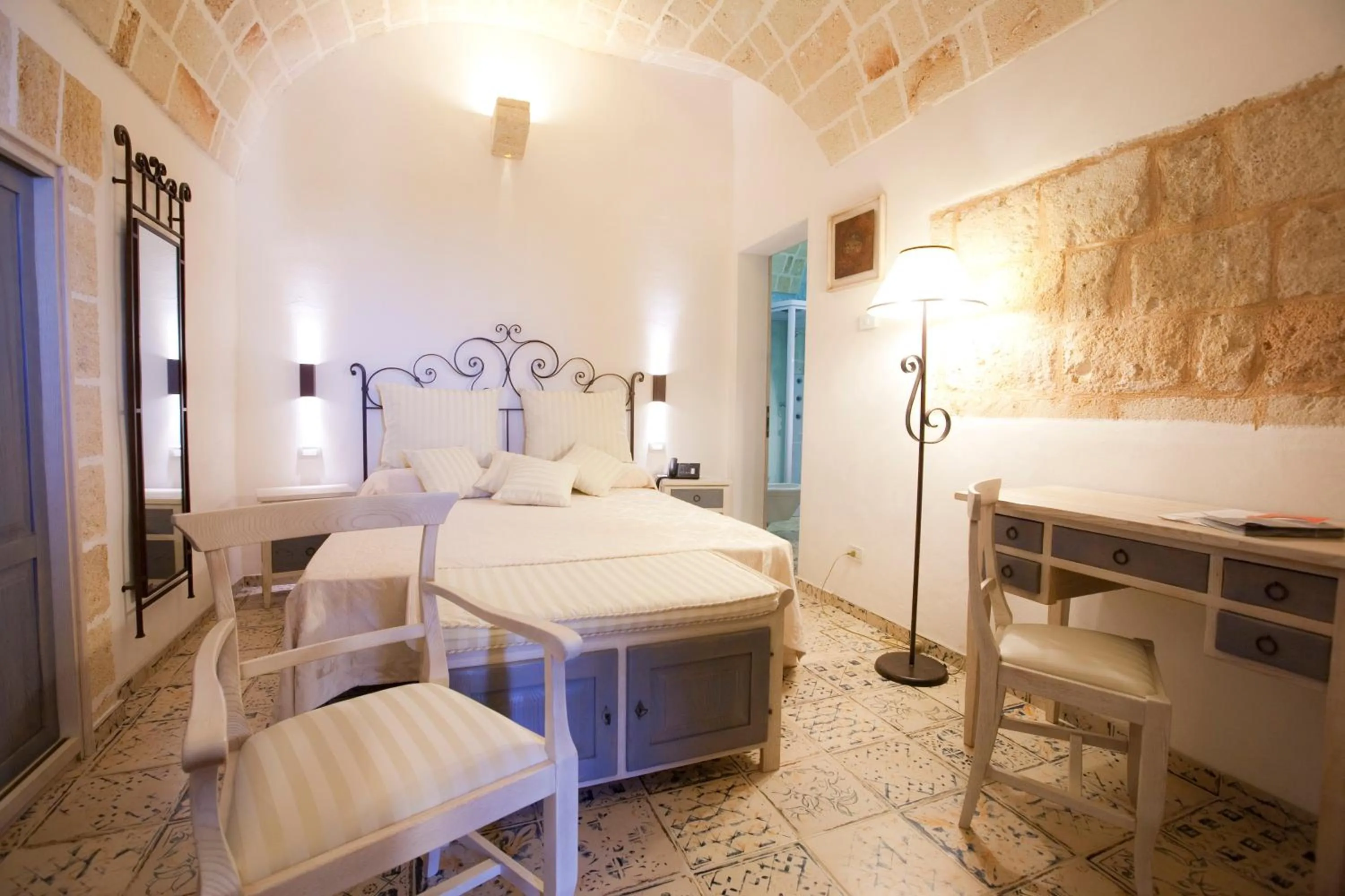 Photo of the whole room in Masseria Bosco & Masseria Strazzati