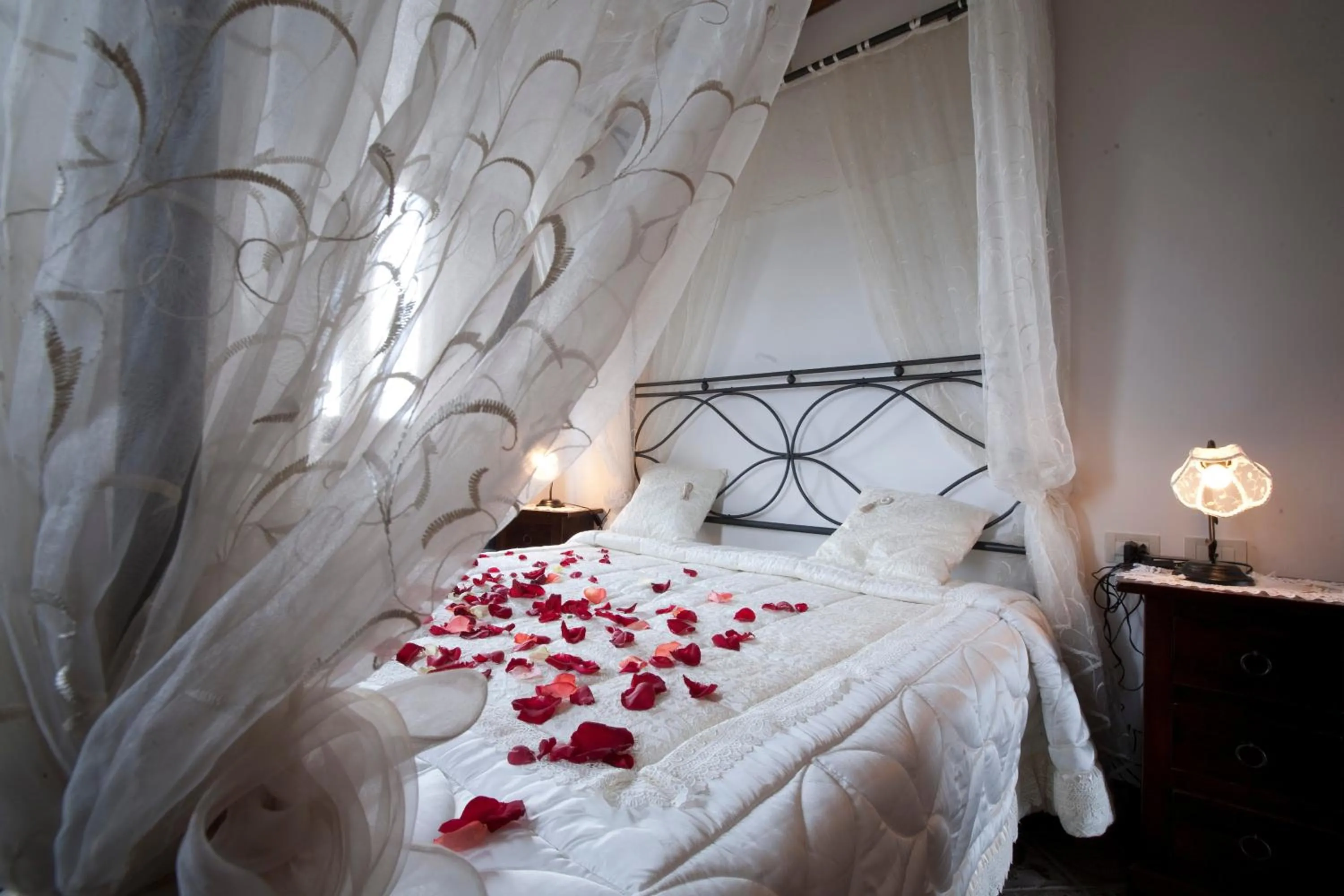 Bed in Masseria Bosco & Masseria Strazzati