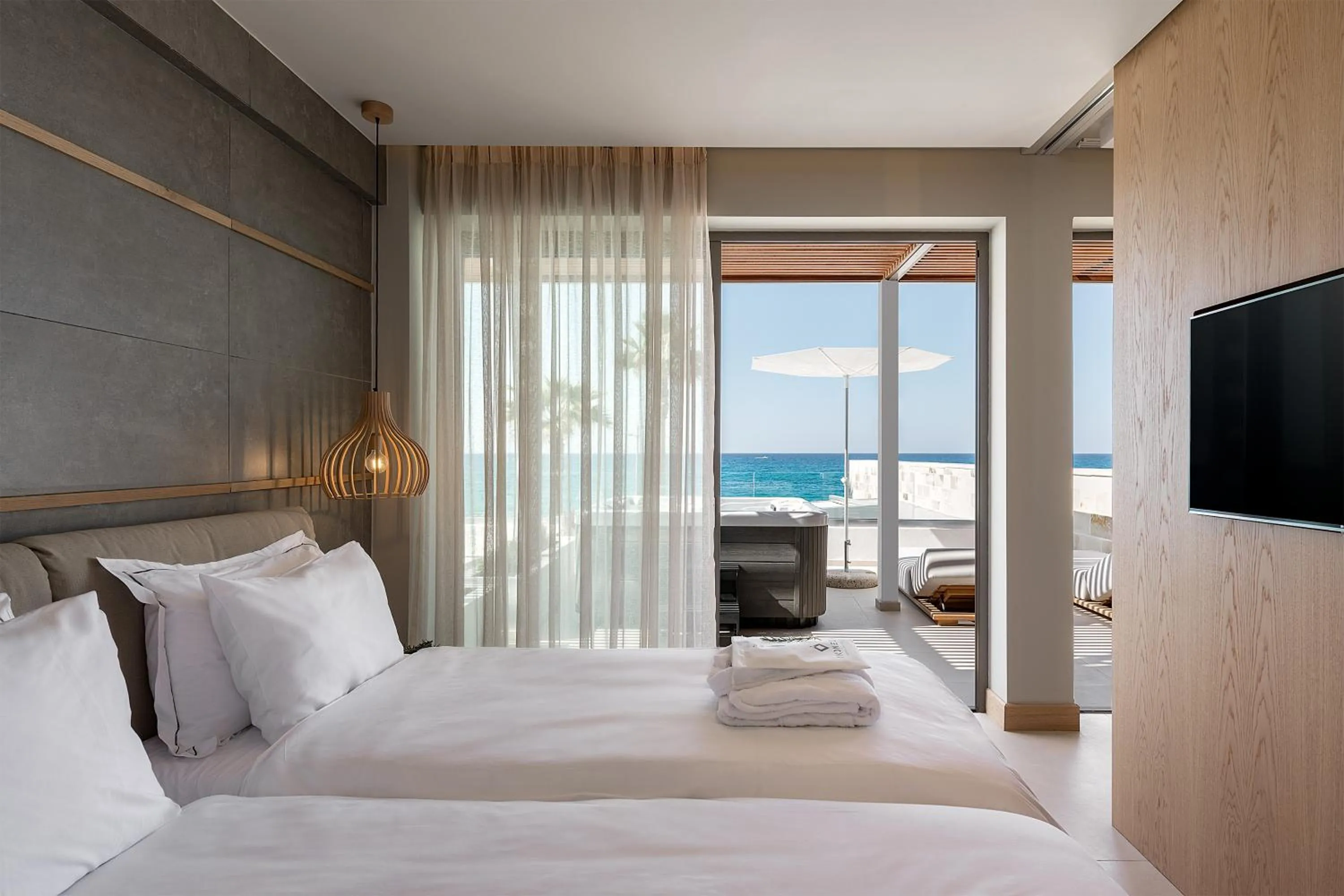 Ikones Seafront Luxury Suites
