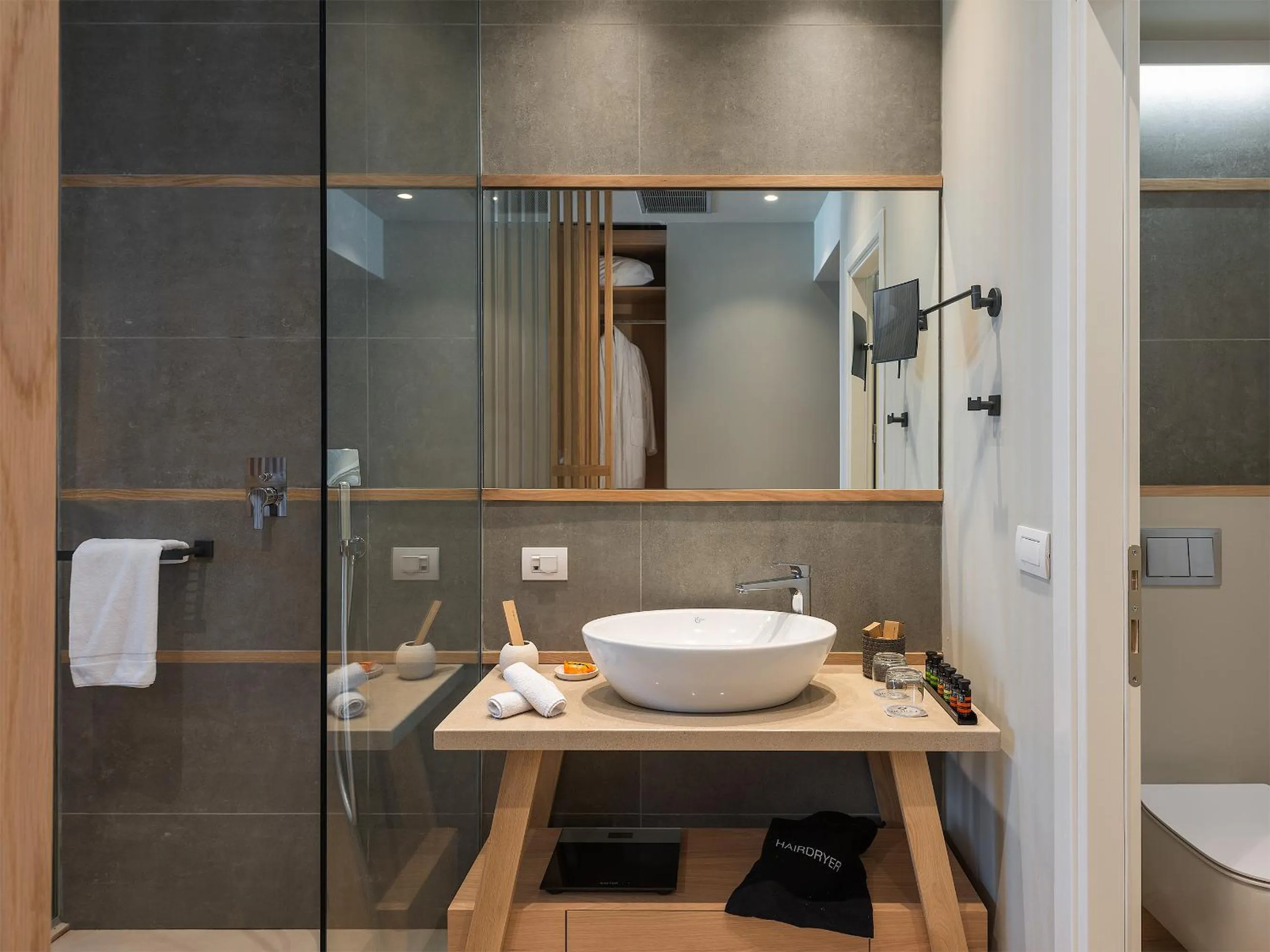 Ikones Seafront Luxury Suites