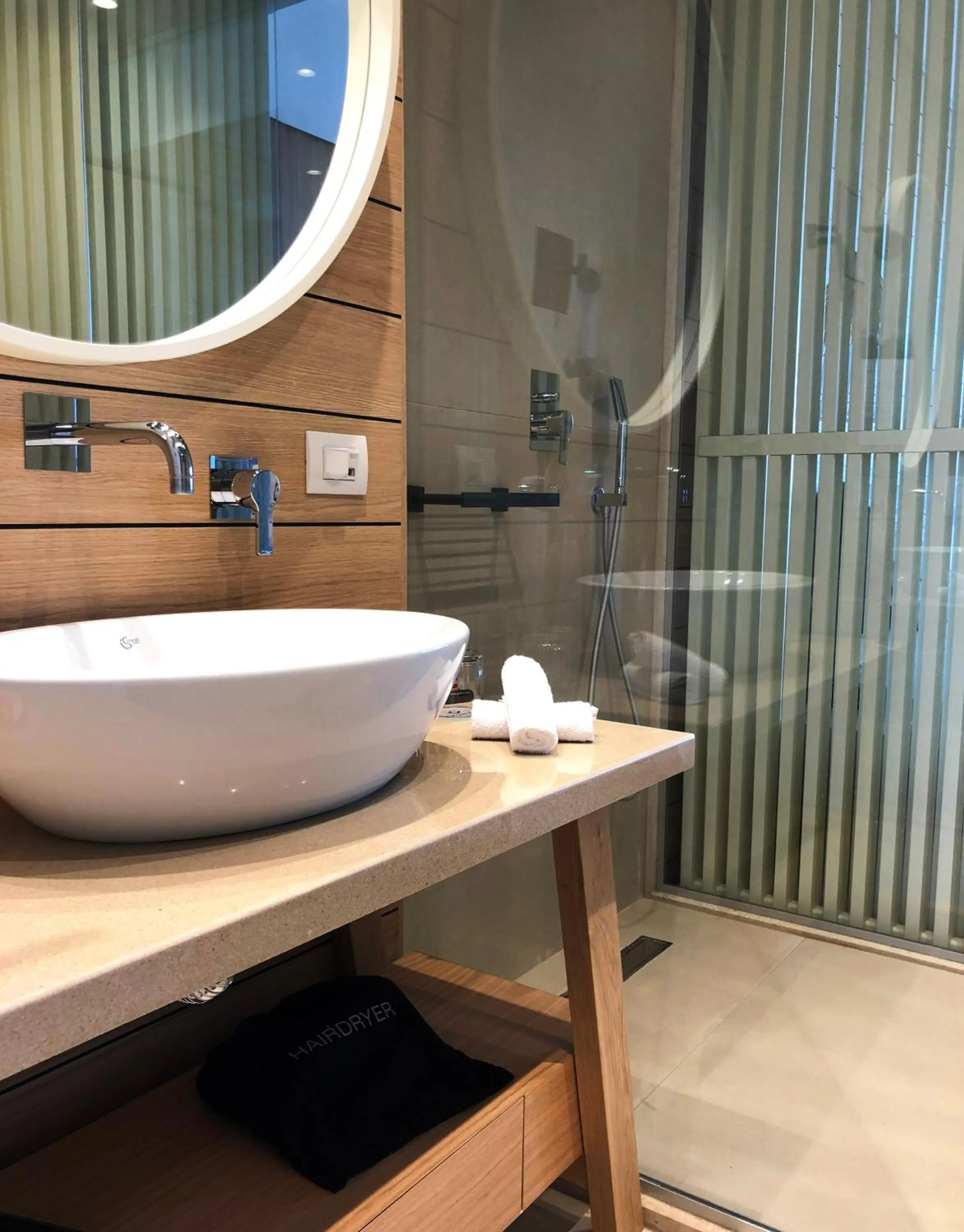 Ikones Seafront Luxury Suites