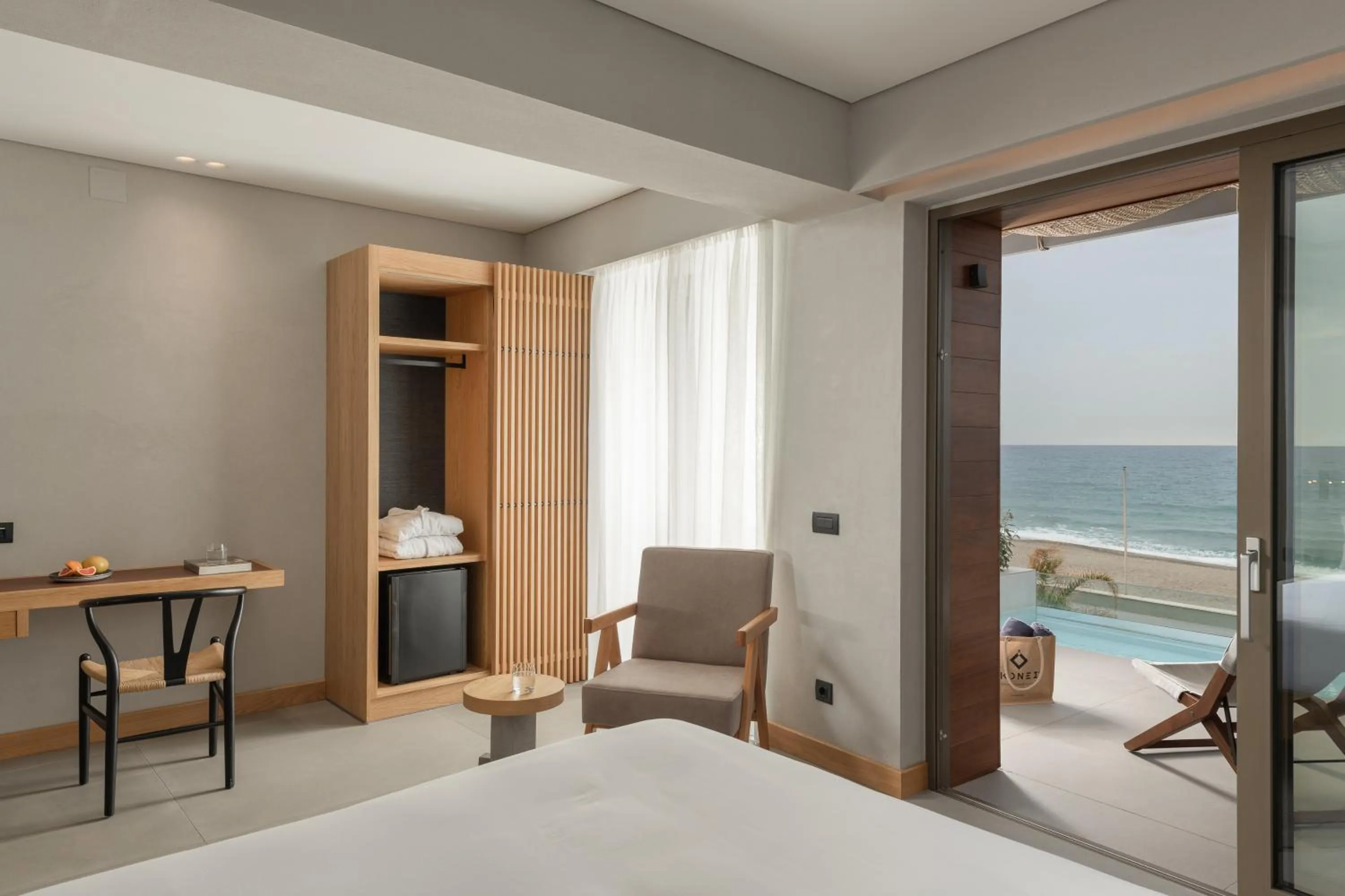 Ikones Seafront Luxury Suites