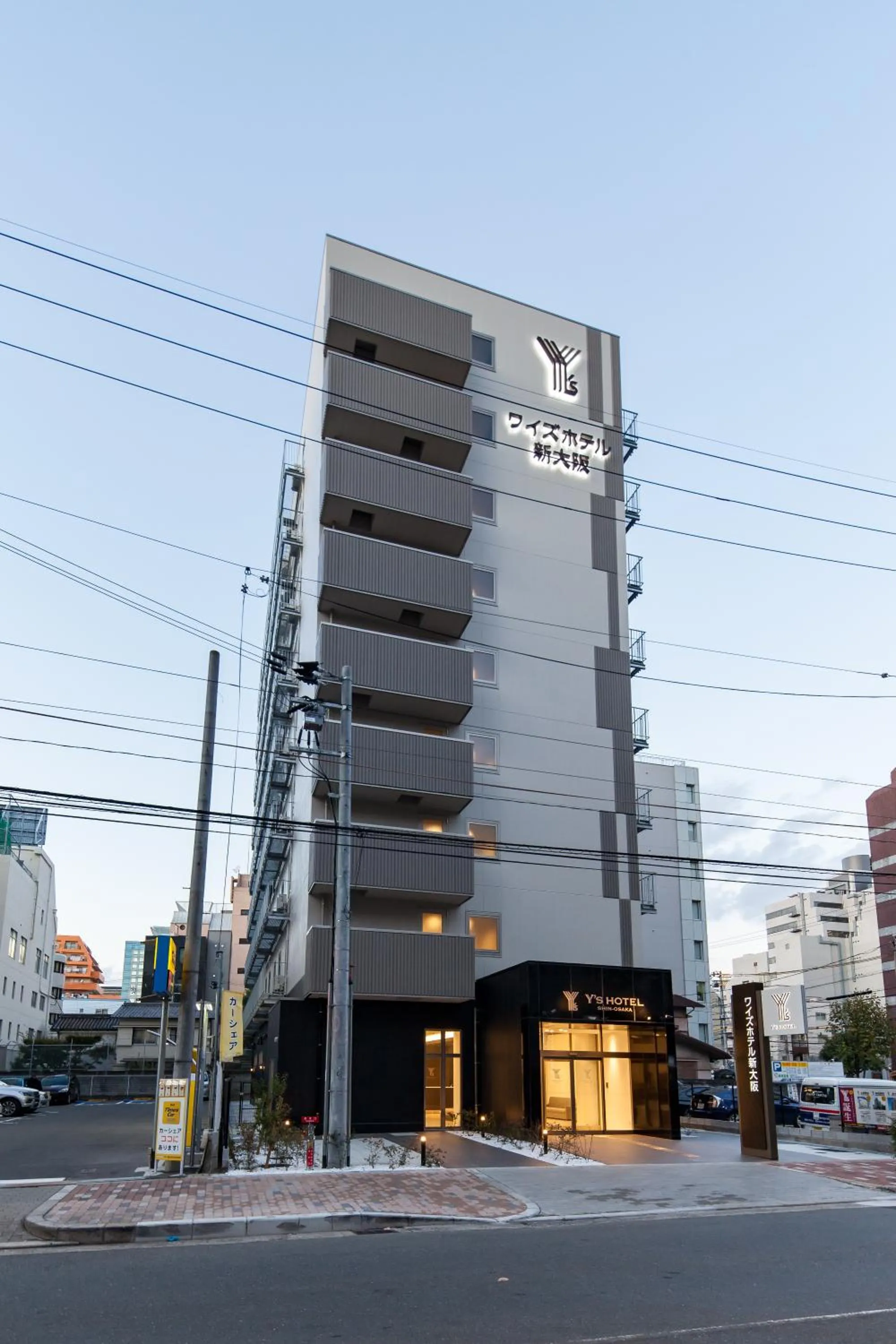 Facade/entrance in Y's HOTEL Shin Osaka