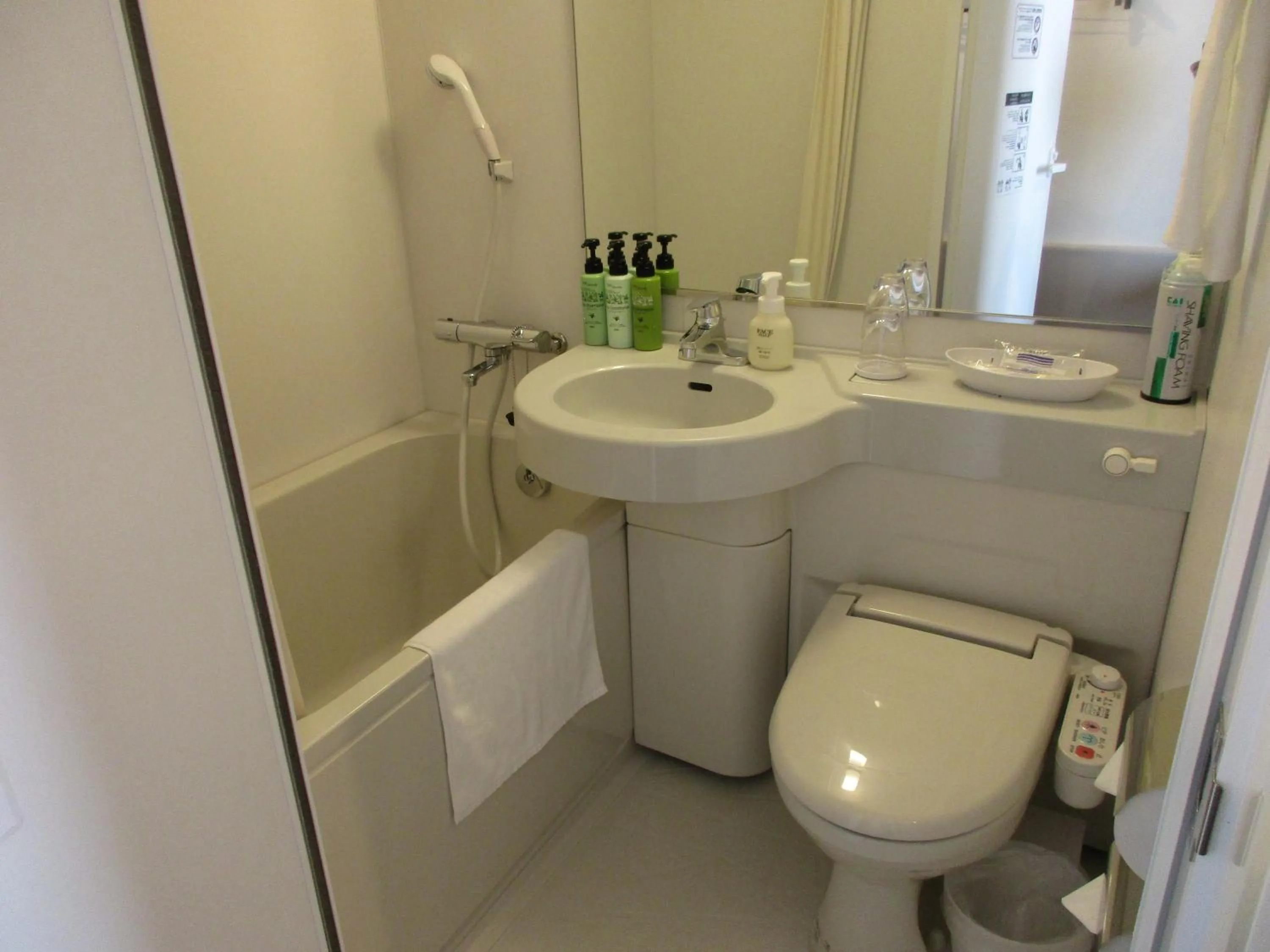 Toilet in Y's HOTEL Shin Osaka