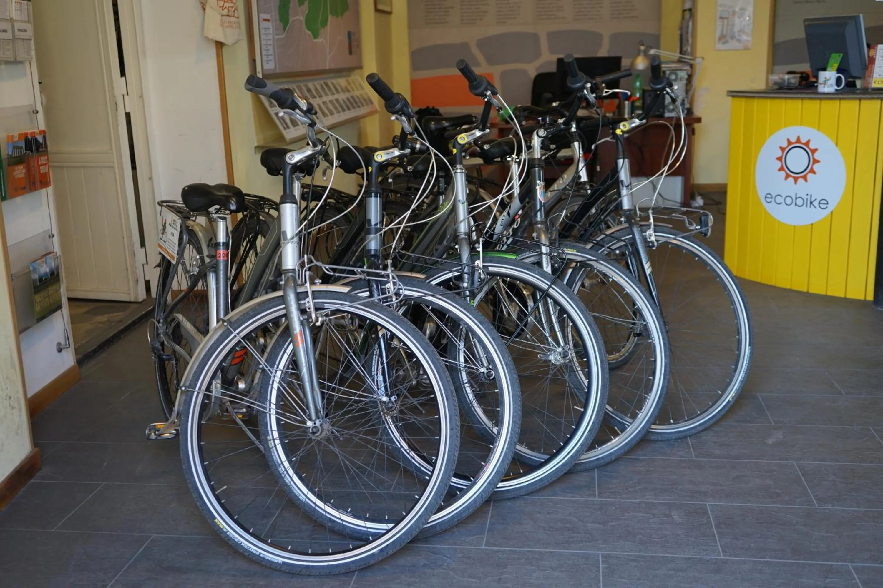 Cycling in Duca's House