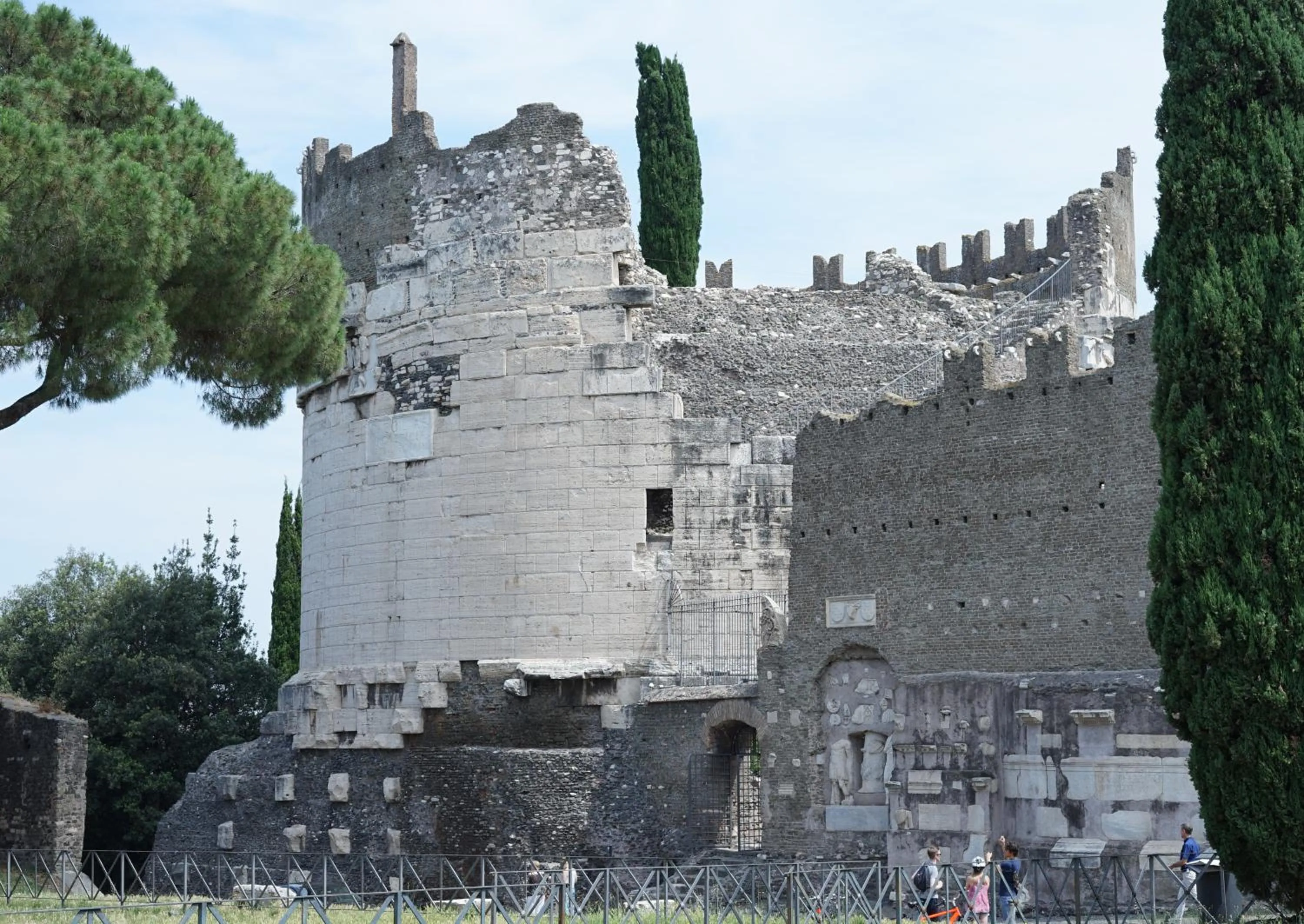 Nearby landmark in Duca's House