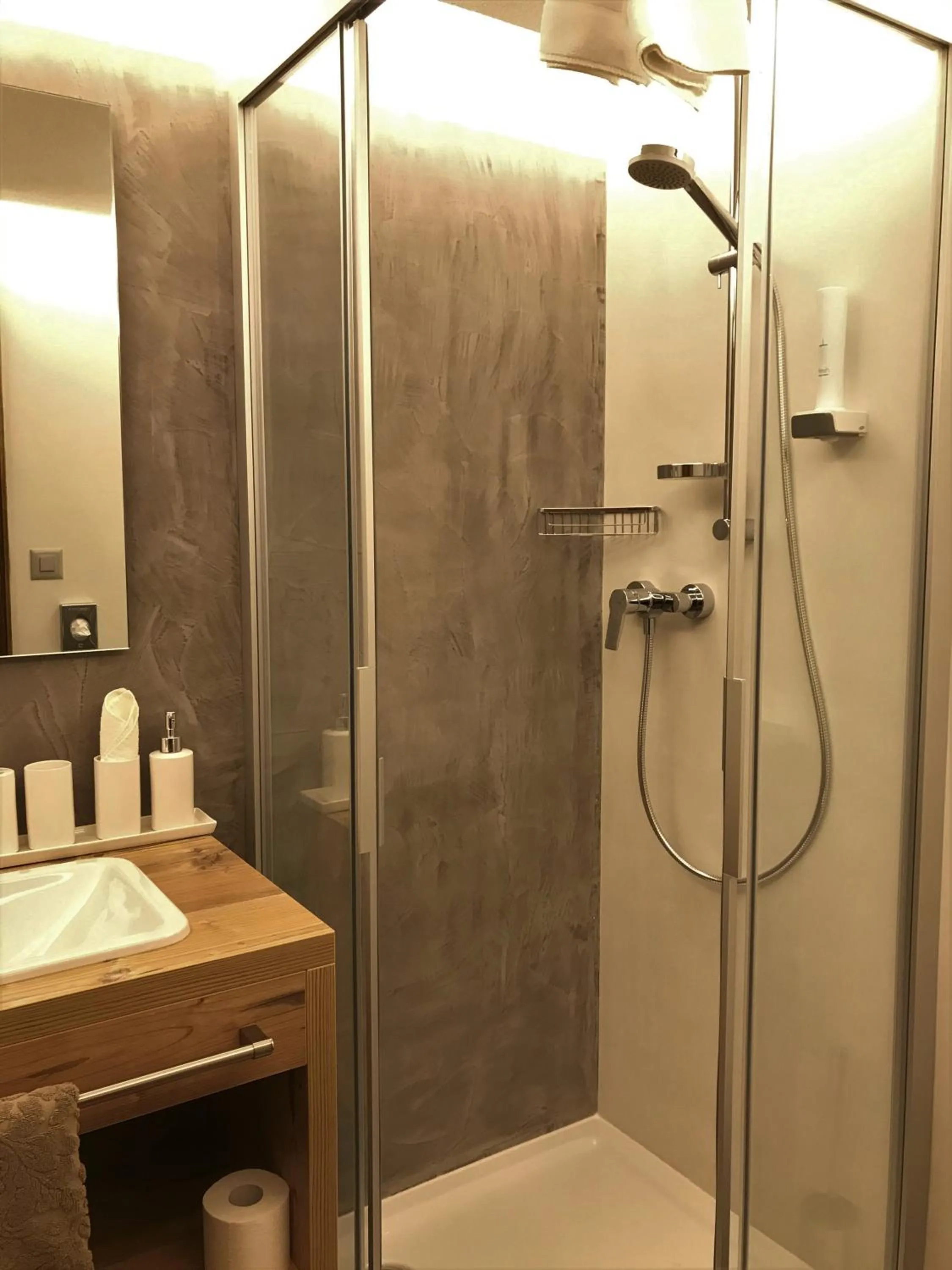 Bathroom in Sonnenhotel Soldanella Sonneck