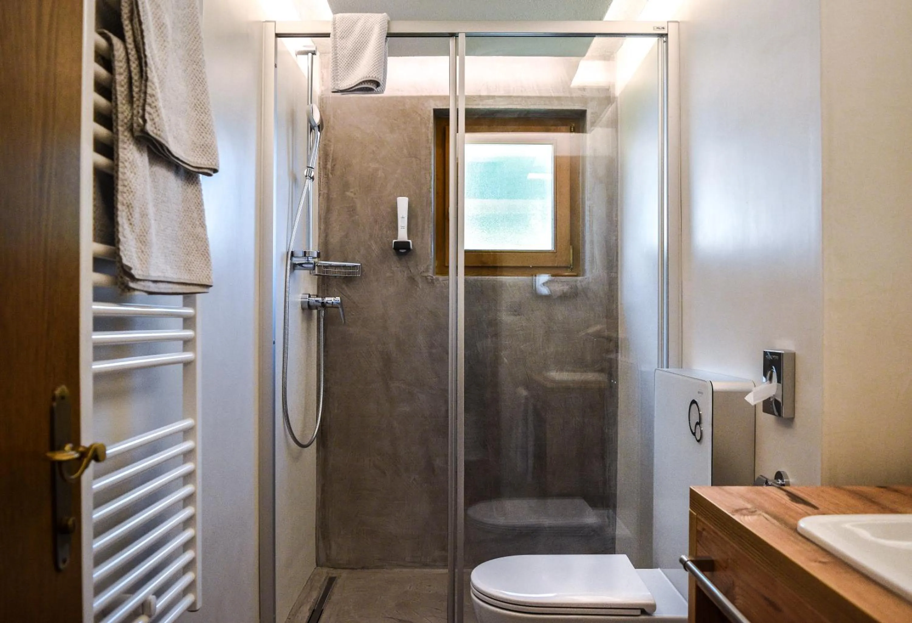 Bathroom in Sonnenhotel Soldanella Sonneck