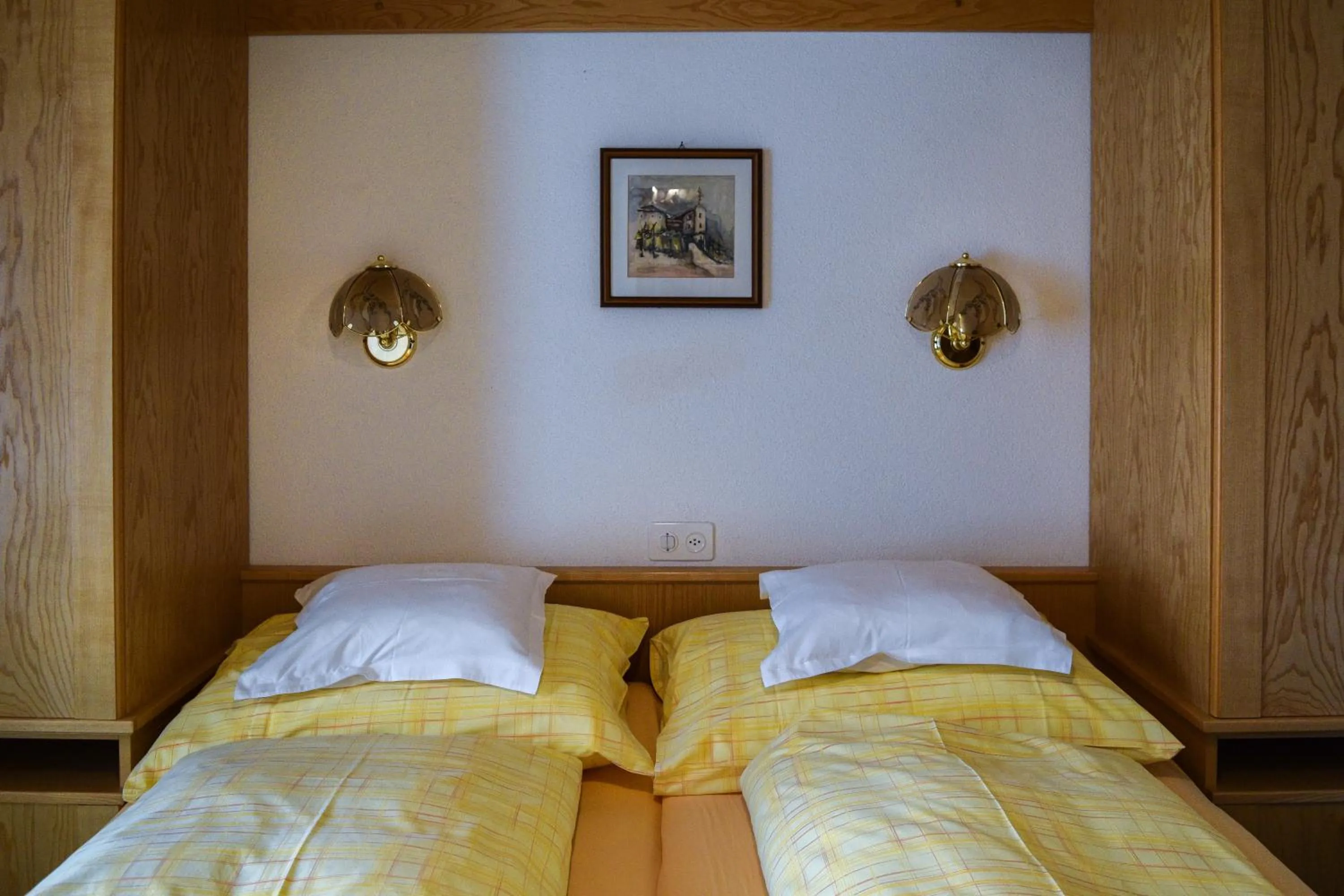 Photo of the whole room, Bed in Sonnenhotel Soldanella Sonneck