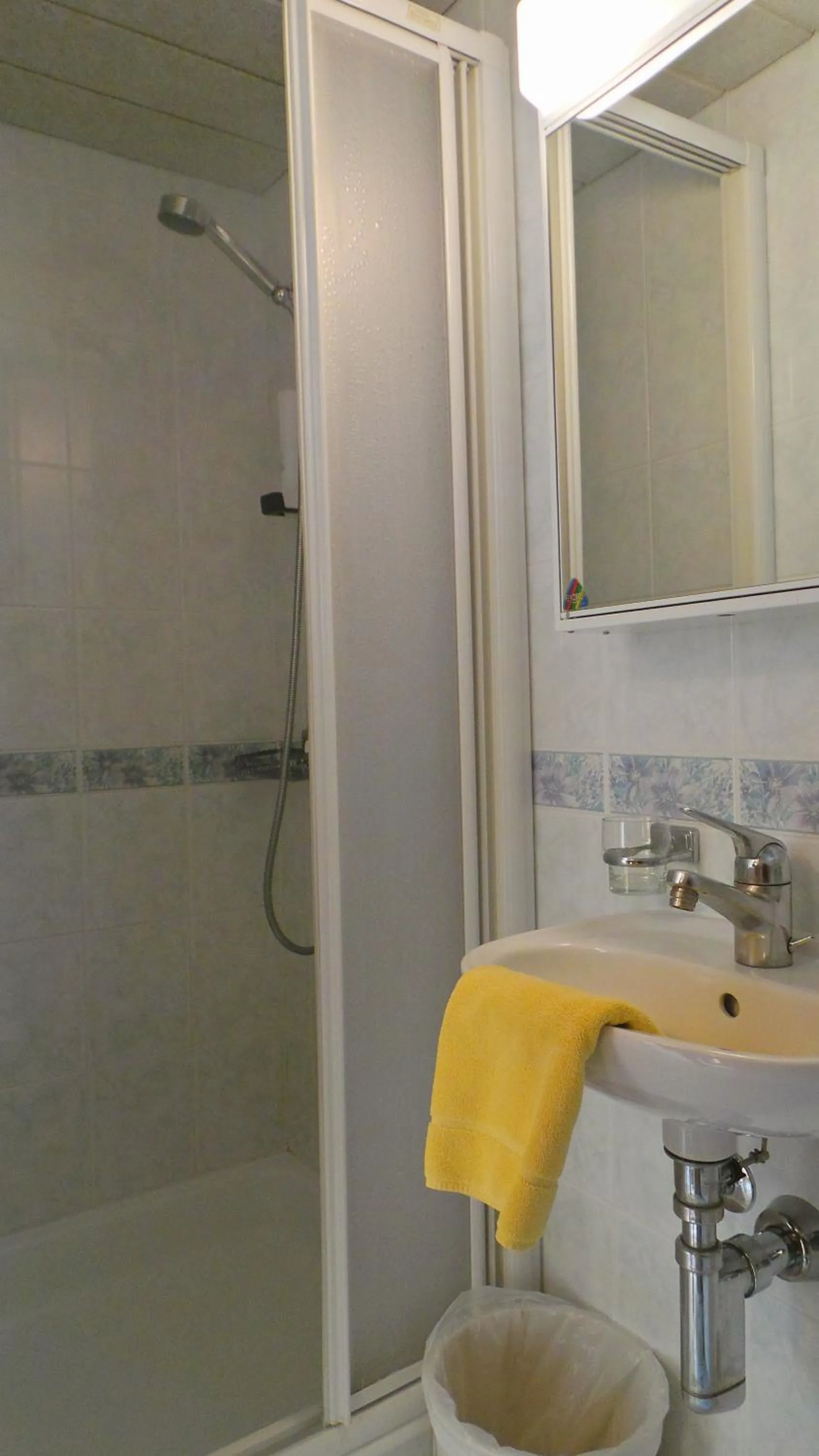 Bathroom in Sonnenhotel Soldanella Sonneck